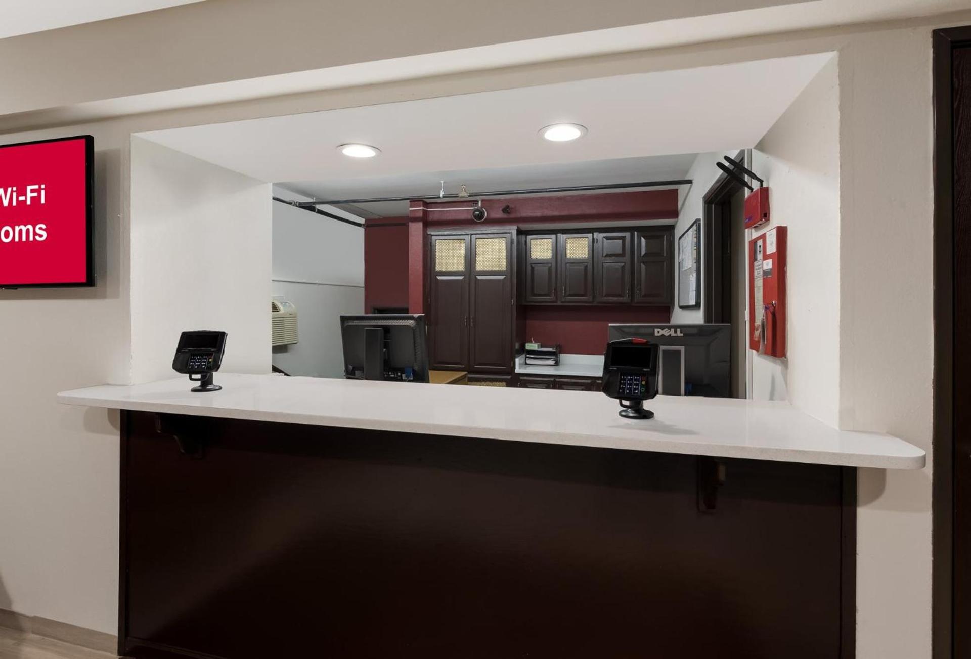 Red Roof Inn Mansfield photo 7