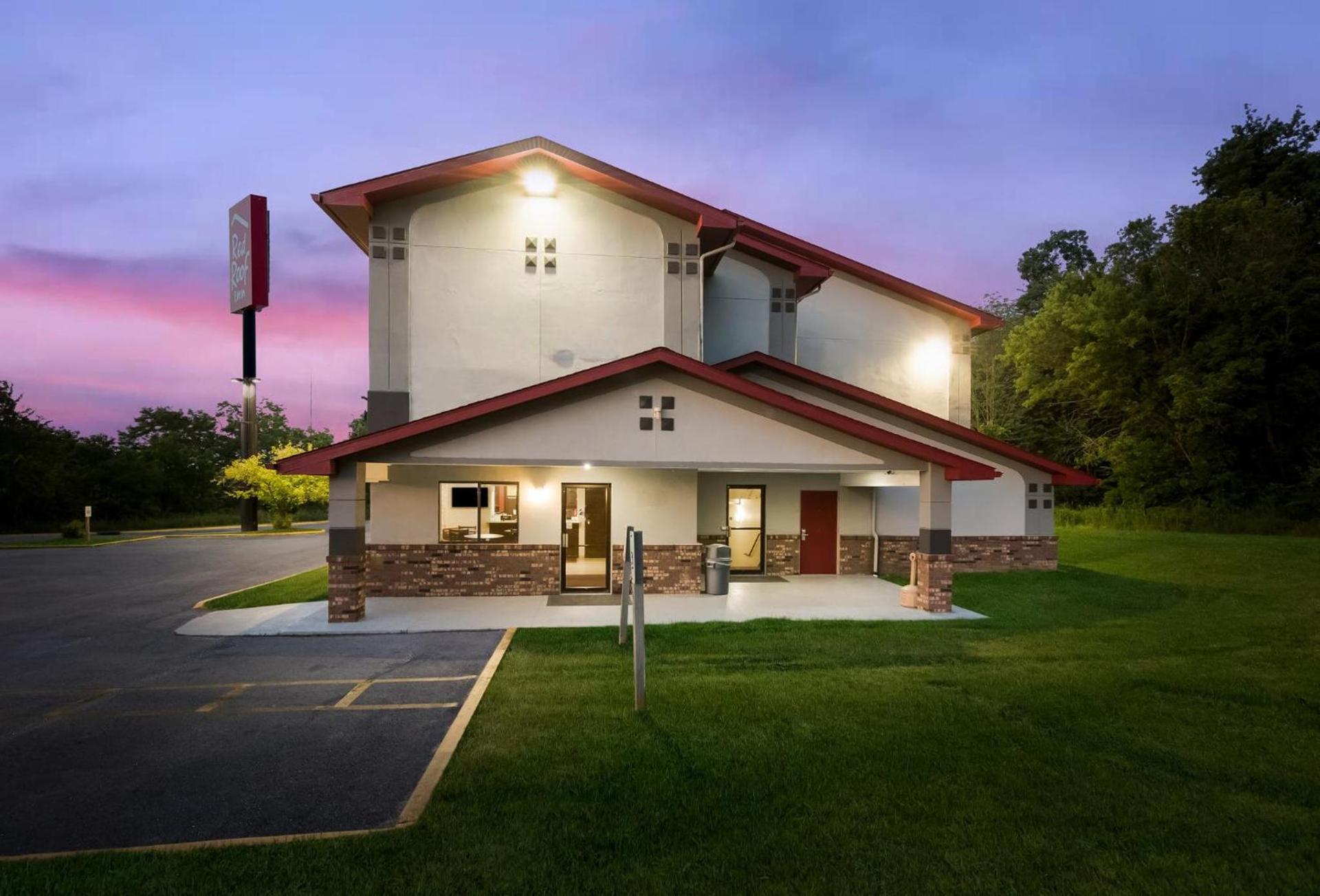 Red Roof Inn Mansfield photo 4