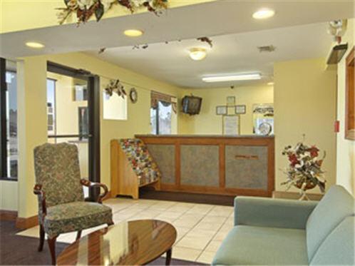 Days Inn by Wyndham Ocean Springs photo 11
