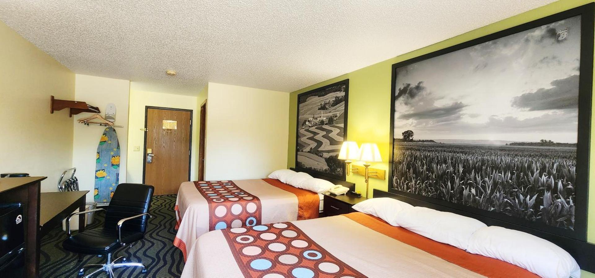 Super 8 by Wyndham Newton photo 35