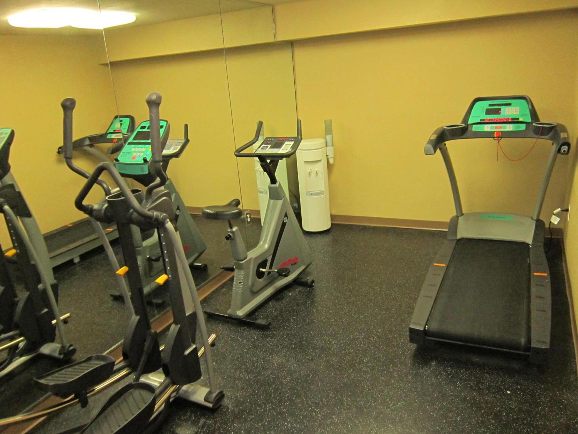 Extended Stay America Suites - Orlando - Lake Buena Vista photo 2