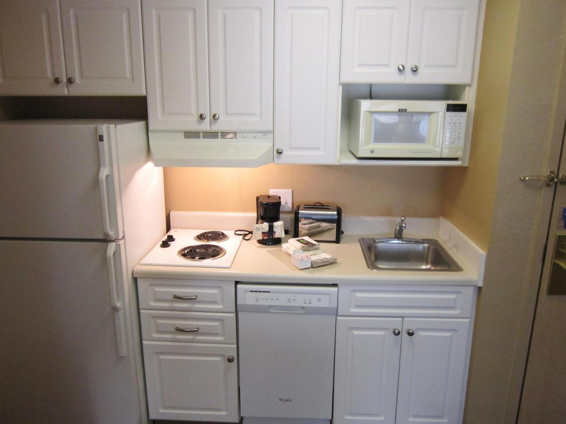 Extended Stay America Suites - Orlando - Lake Buena Vista photo 38
