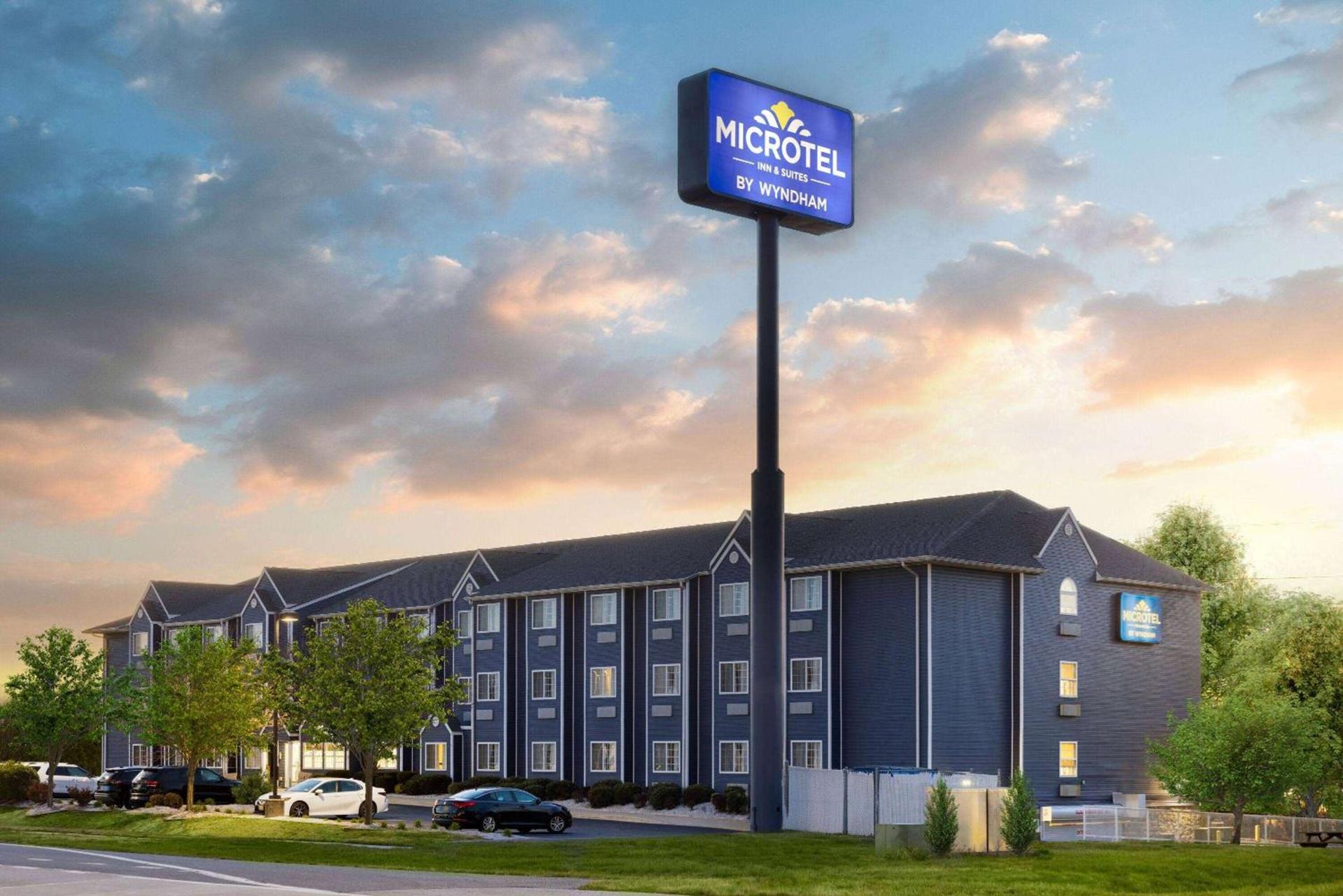 Microtel Inn and Suites Dover — hotel in Dover