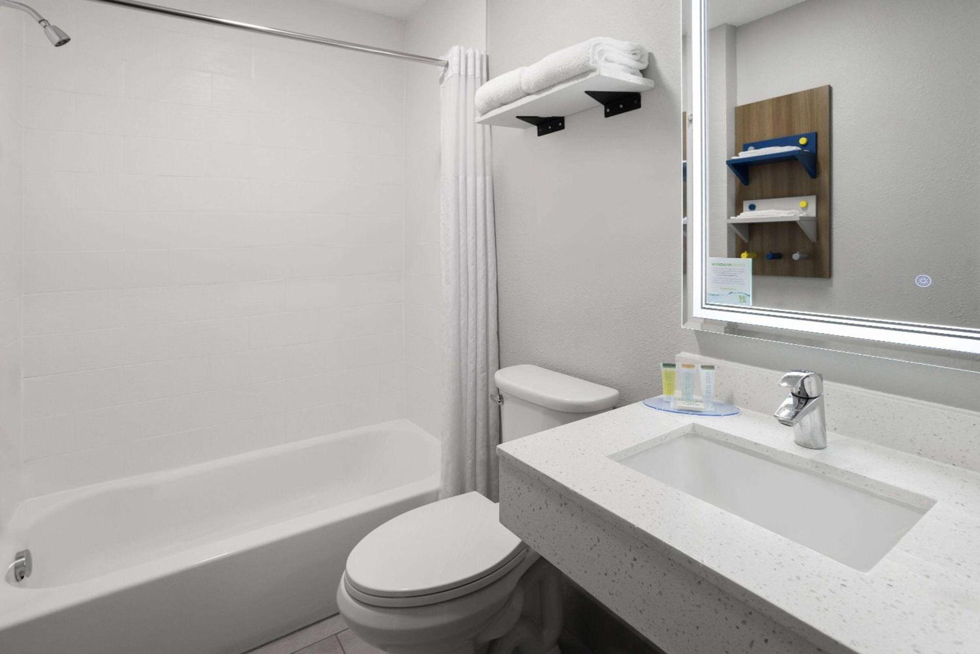Microtel Inn and Suites Dover photo 28