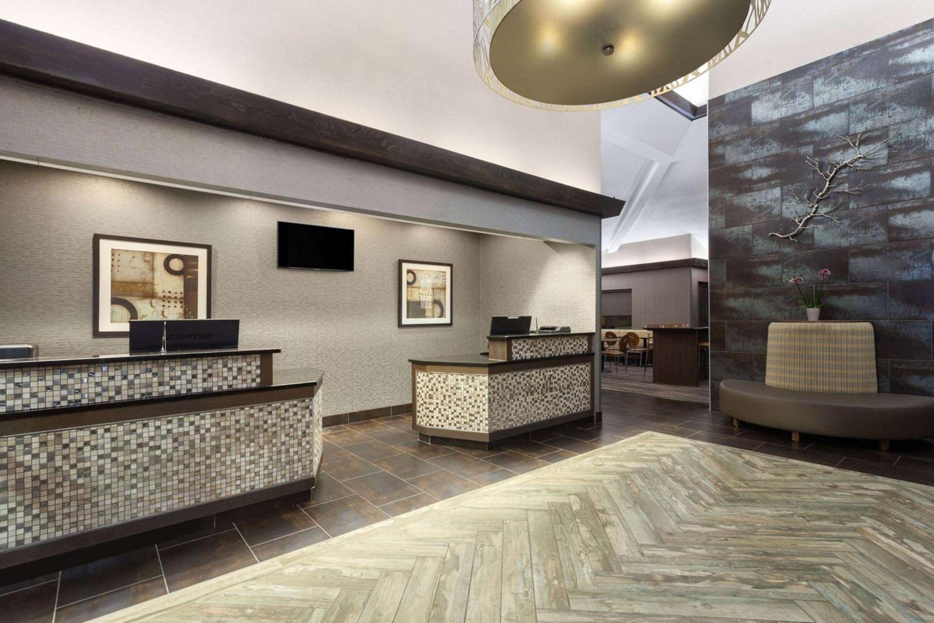 Super 8 by Wyndham Copley Akron photo 4
