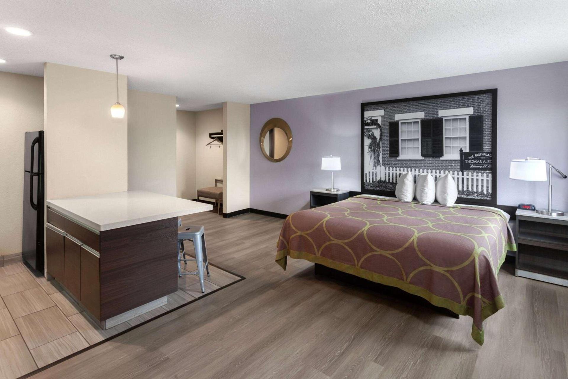 Super 8 by Wyndham Copley Akron photo 14
