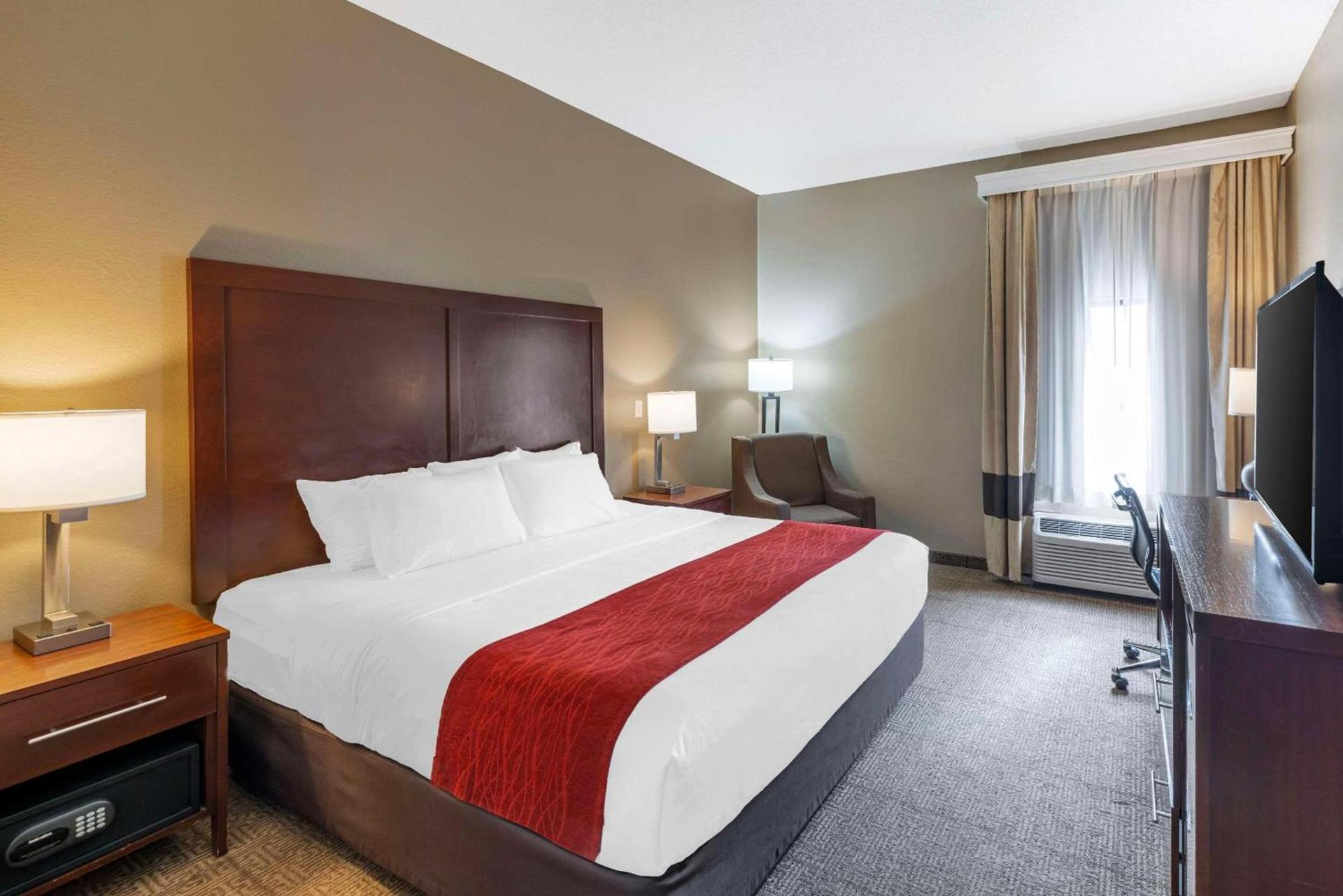 Comfort Inn Grain Valley - Kansas City photo 11