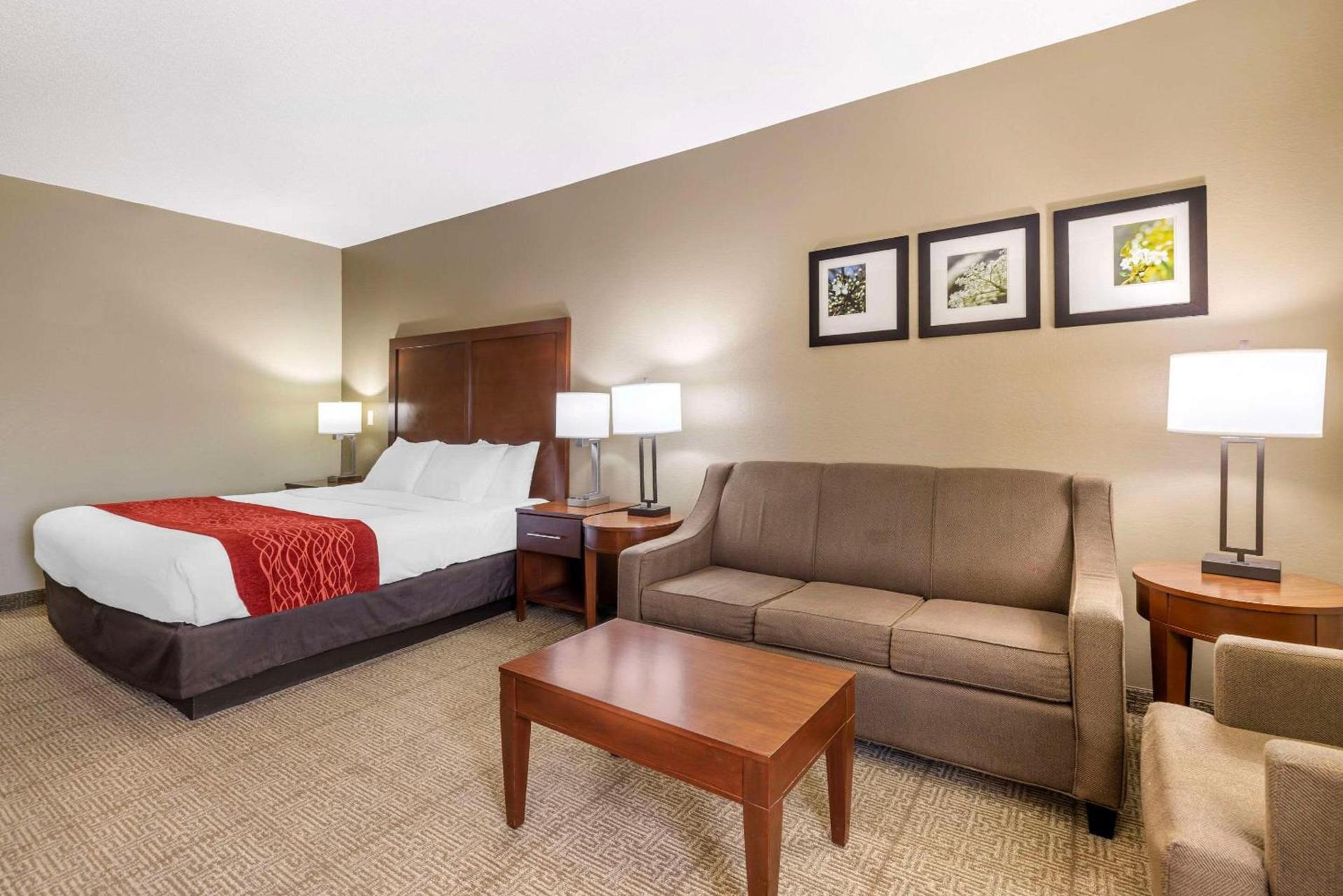 Comfort Inn Grain Valley - Kansas City photo 21