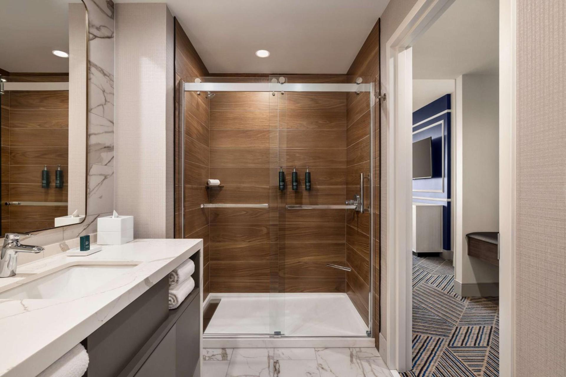 Hilton BNA Nashville Airport Terminal photo 26
