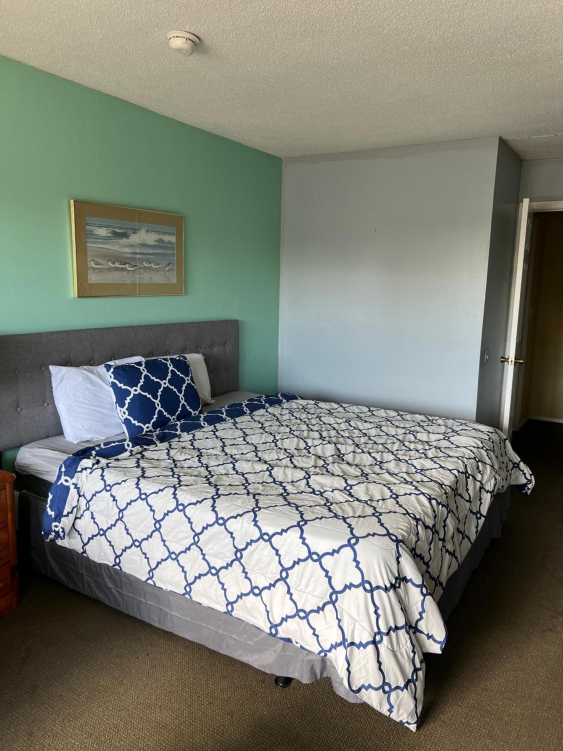 Ambassador Inn photo 24