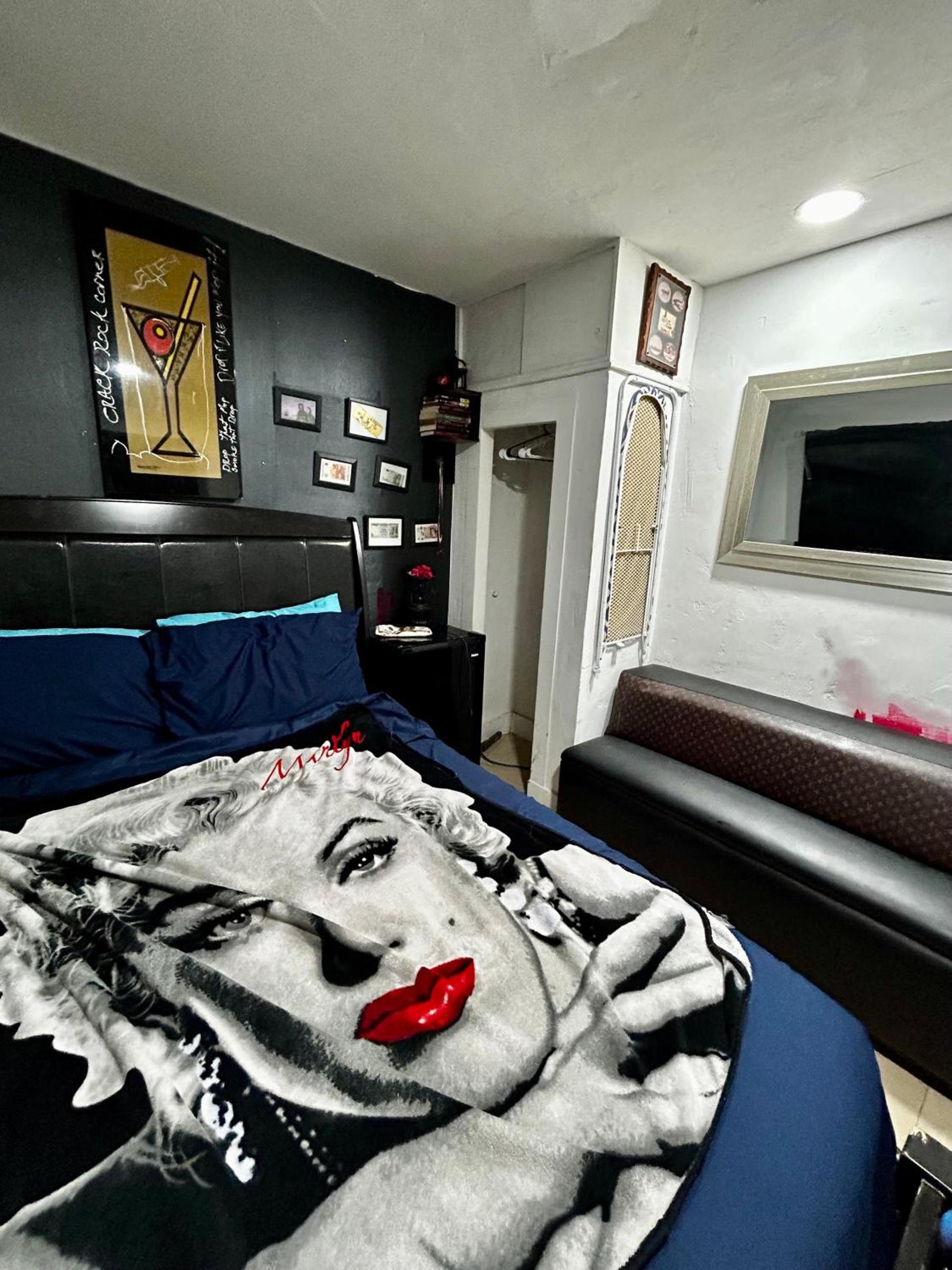 The Black Door miami photo 14