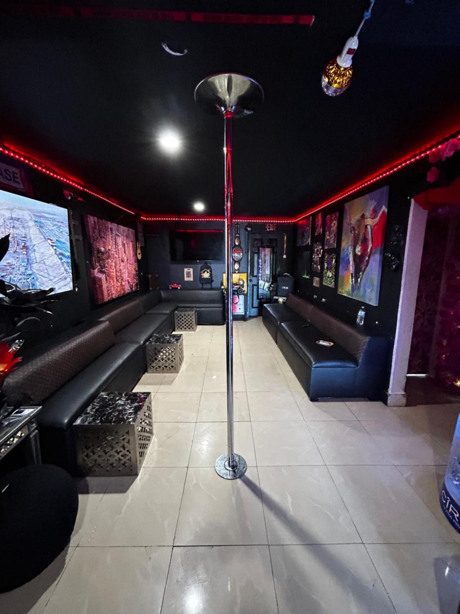 The Black Door miami photo 1