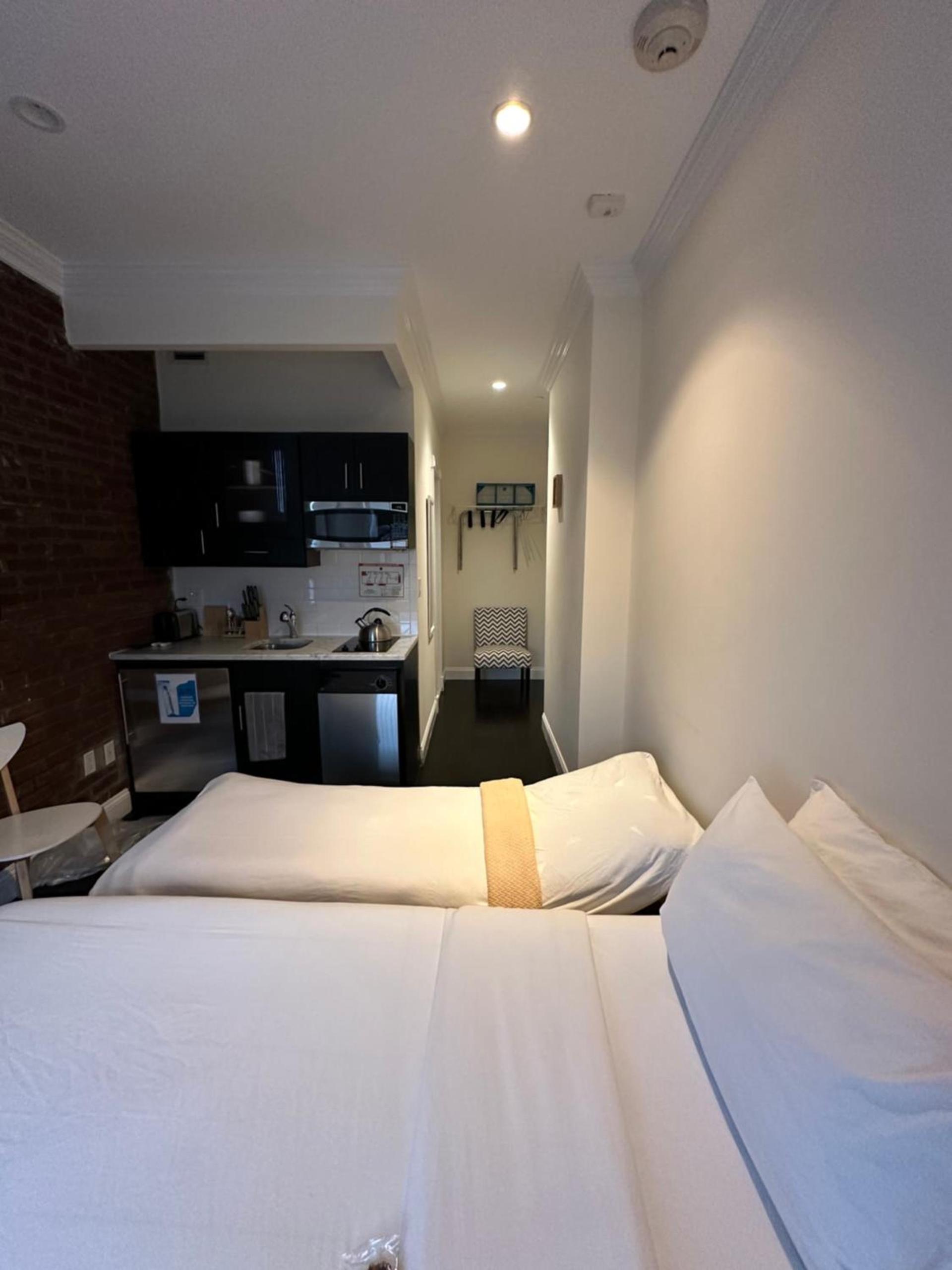 East Village Hotel photo 2