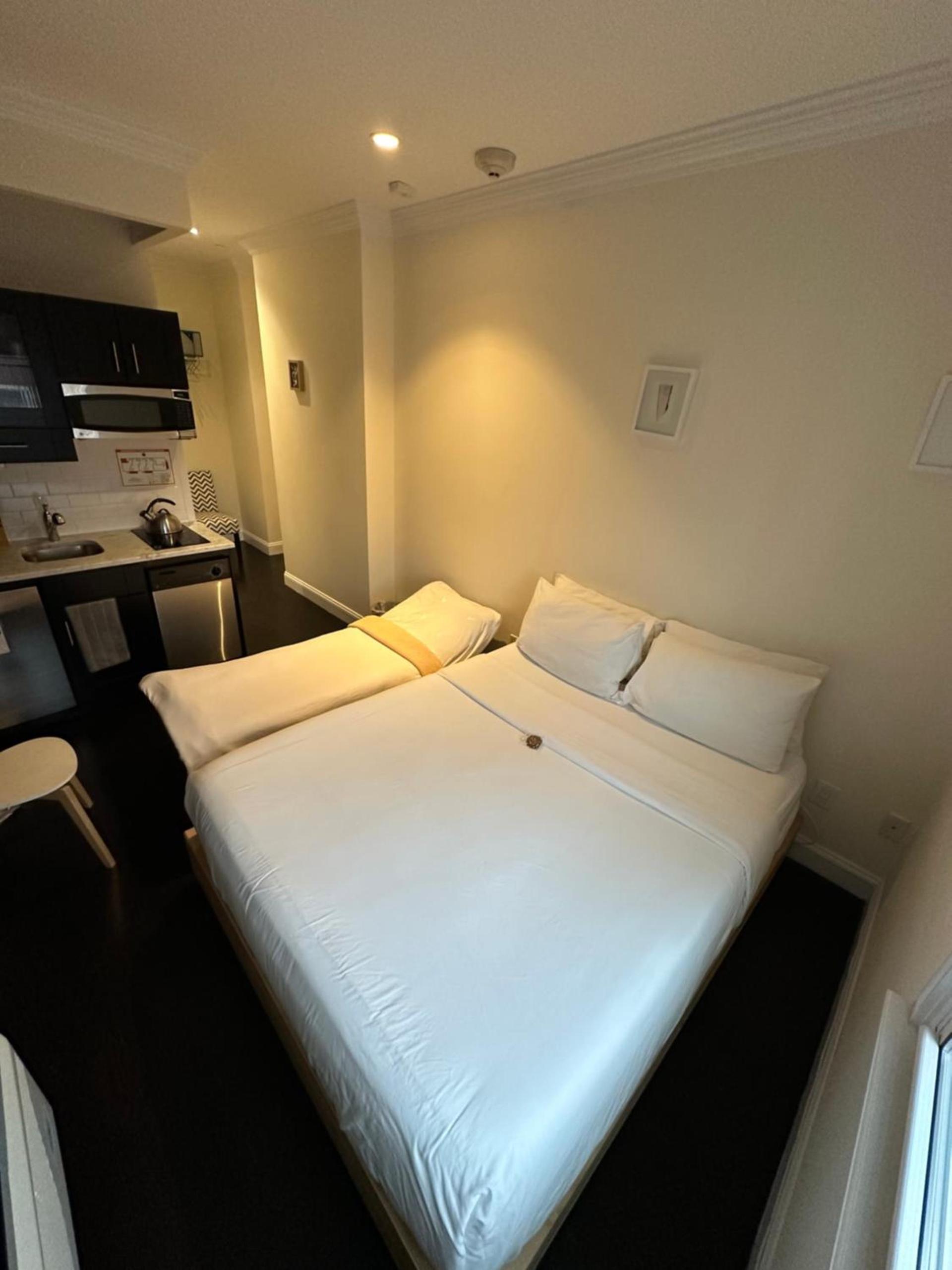 East Village Hotel photo 4
