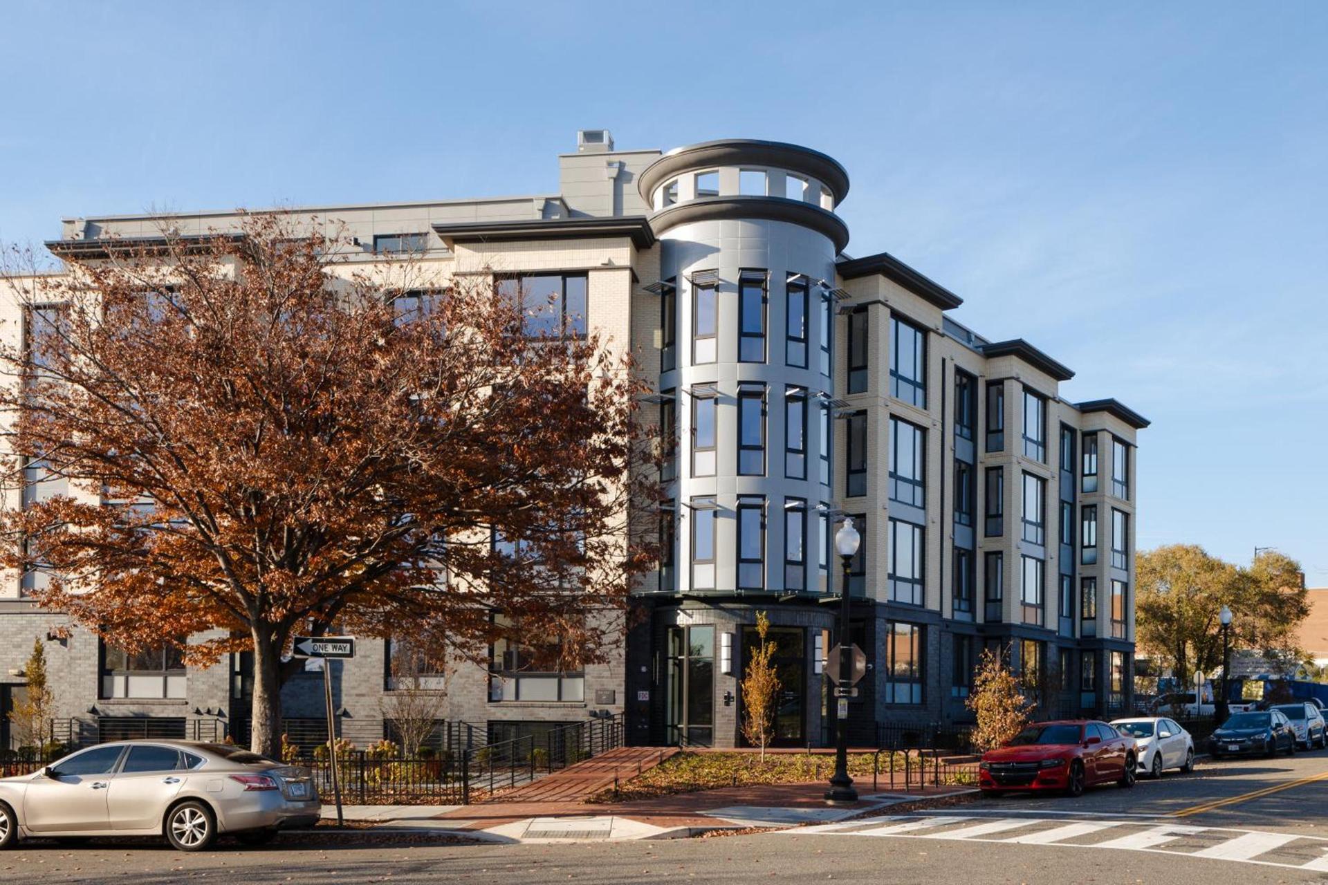 Reside Navy Yard, a Wyndham Residence photo 1