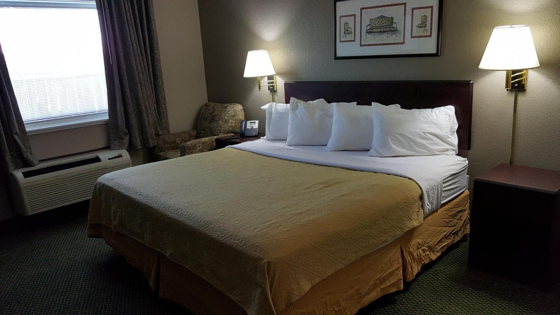 Gurnee Motel photo 28