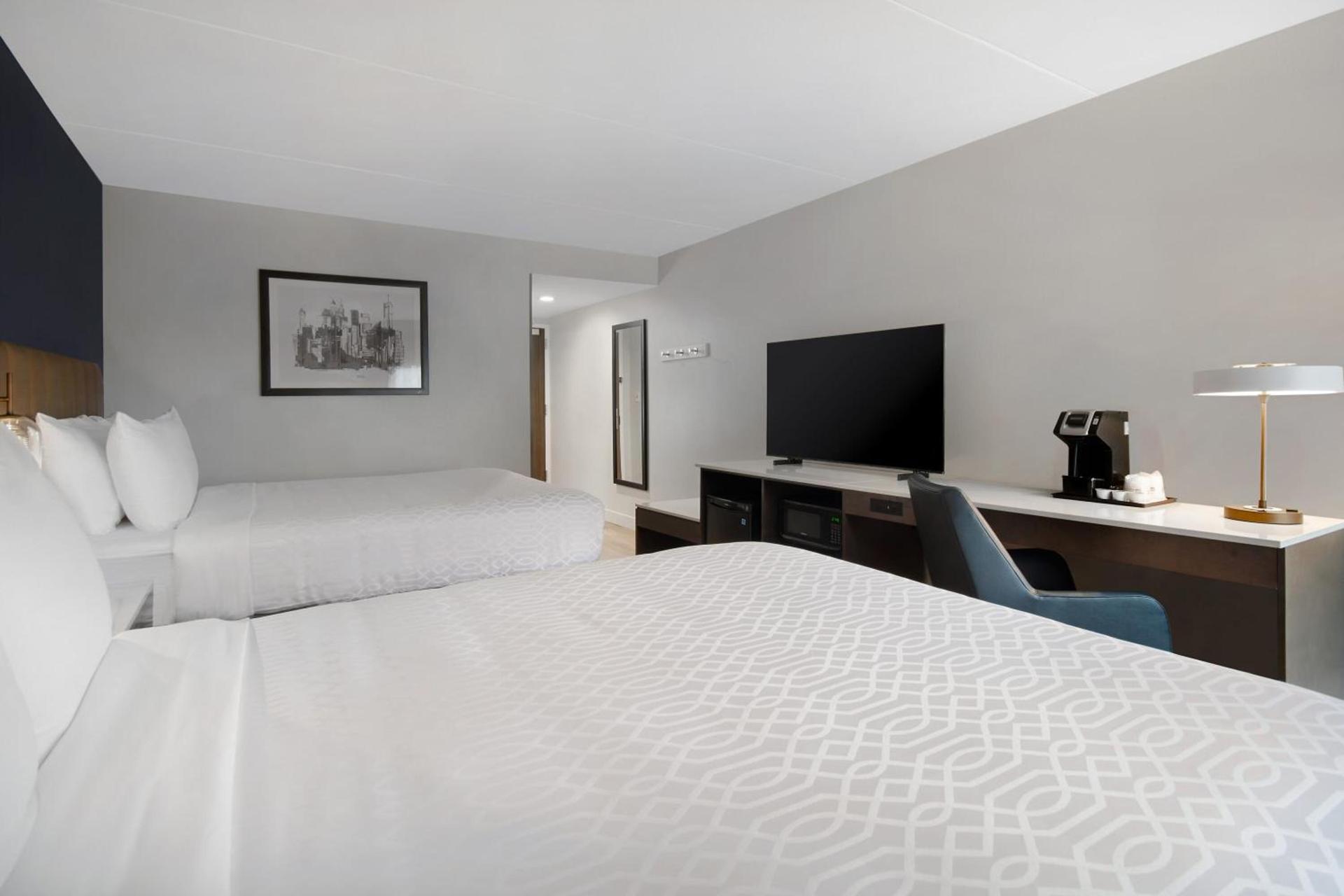 Best Western Plus Meadowlands photo 27