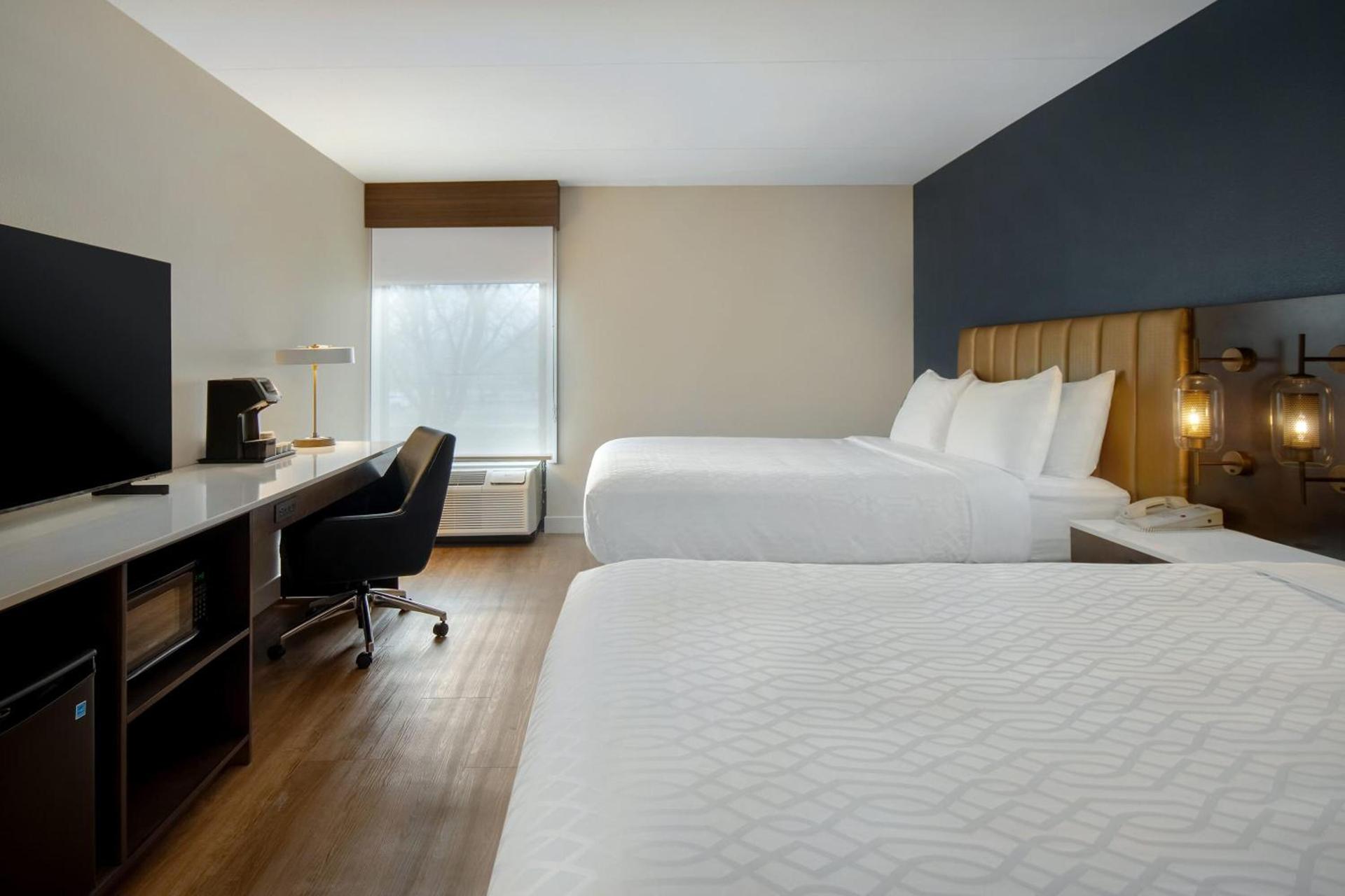 Best Western Plus Meadowlands photo 26