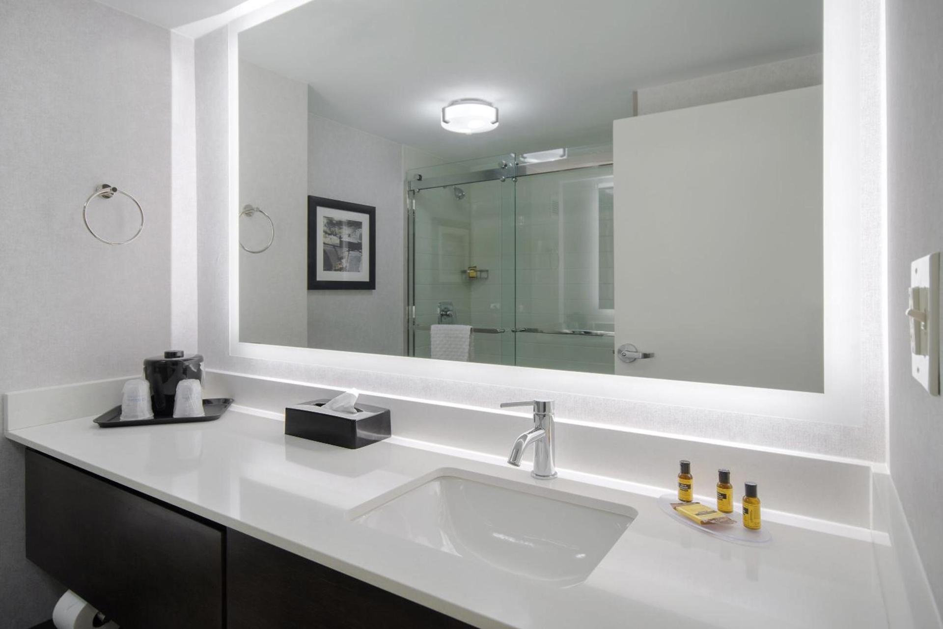 Best Western Plus Meadowlands photo 14