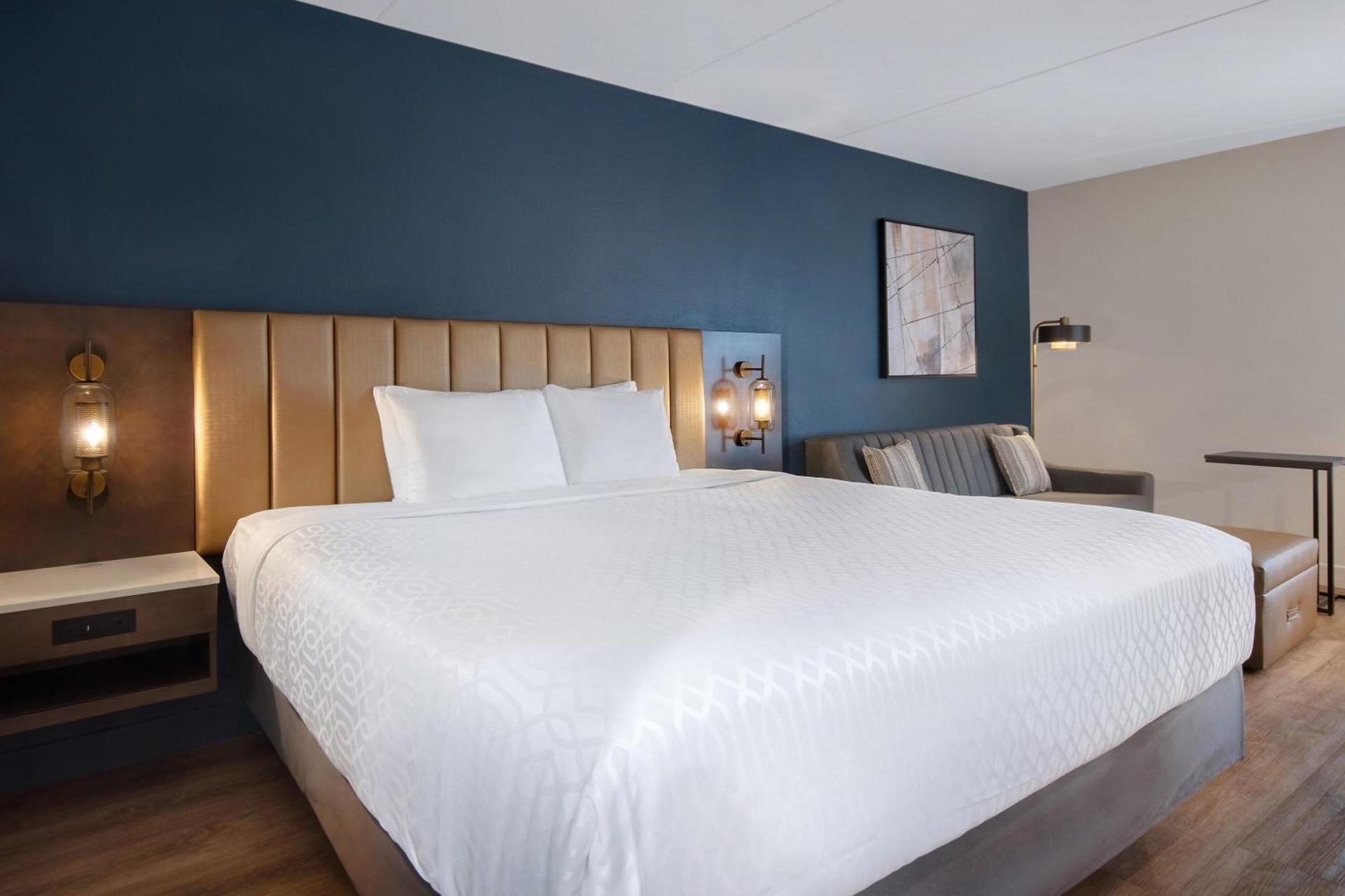 Best Western Plus Meadowlands photo 17