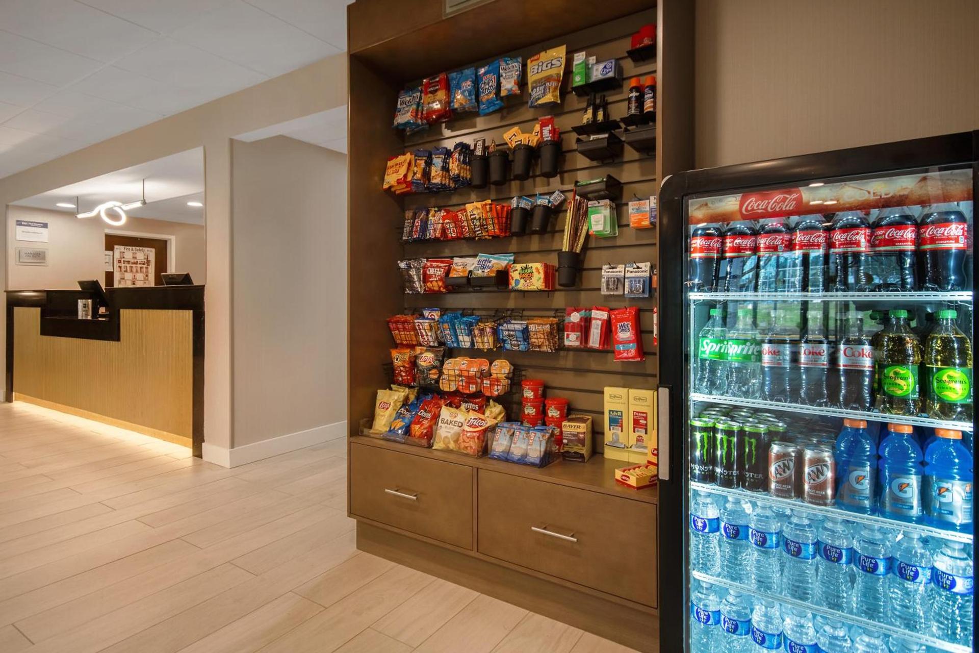 Best Western Plus Meadowlands photo 32