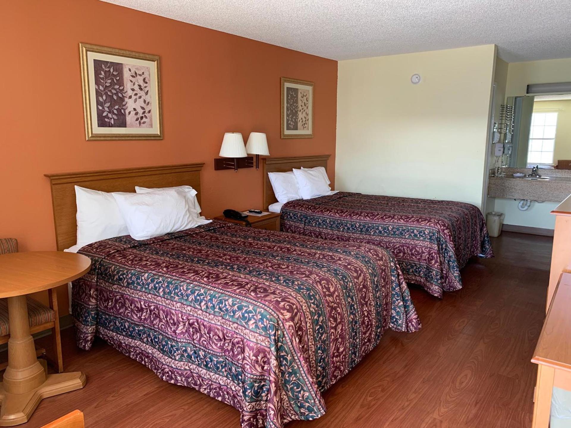 Key West Inn - Chatsworth photo 13