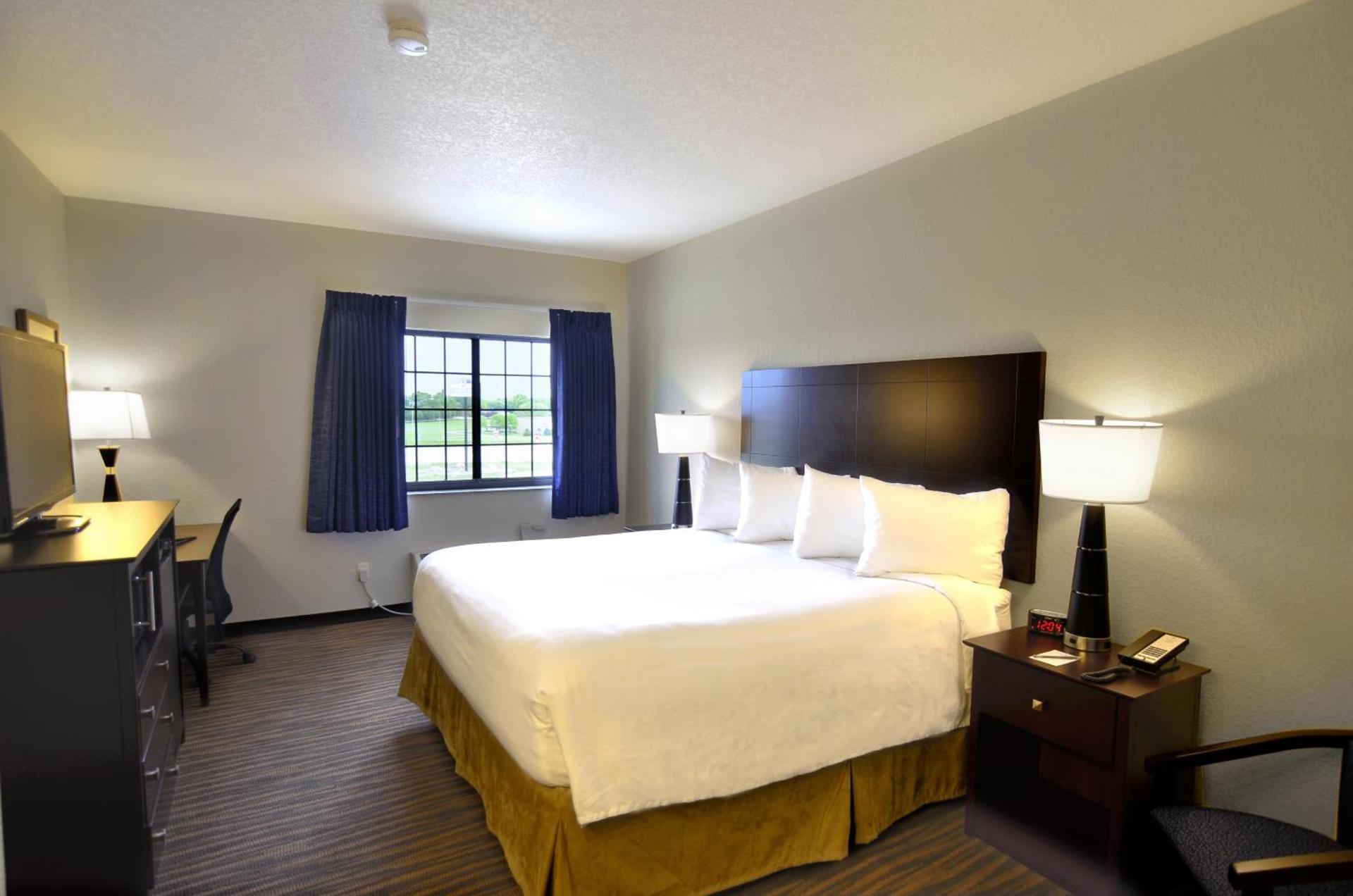 Cobblestone Inn & Suites - Holstein photo 58