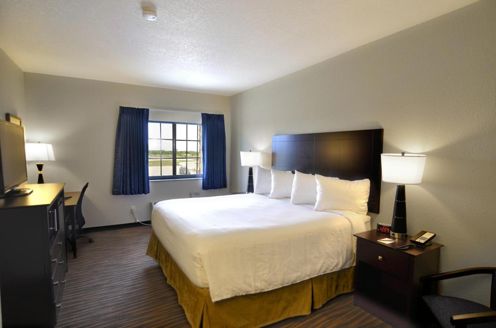 Cobblestone Inn & Suites - Holstein photo 60