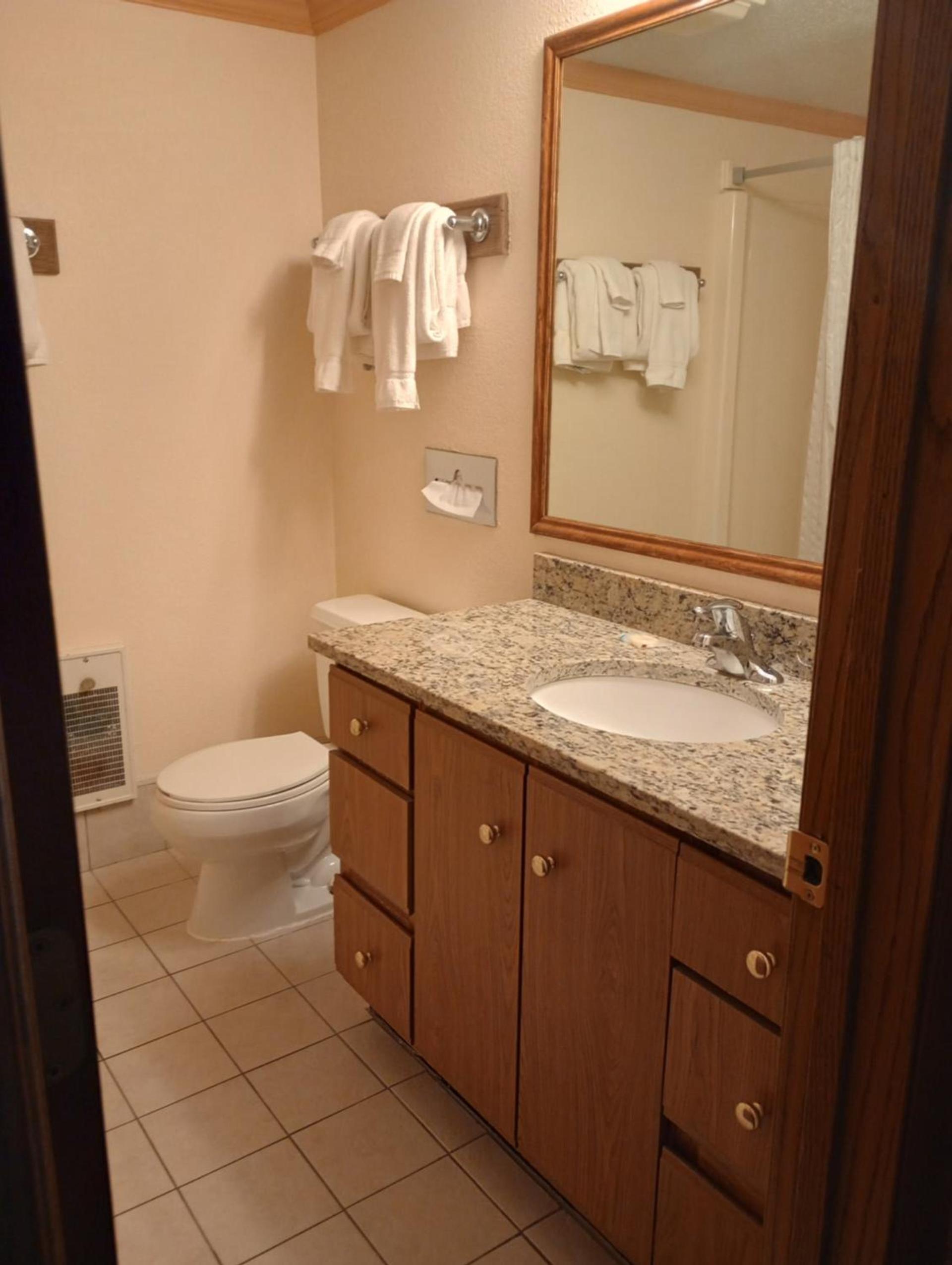 Centerstone Resort Lake-Aire photo 25