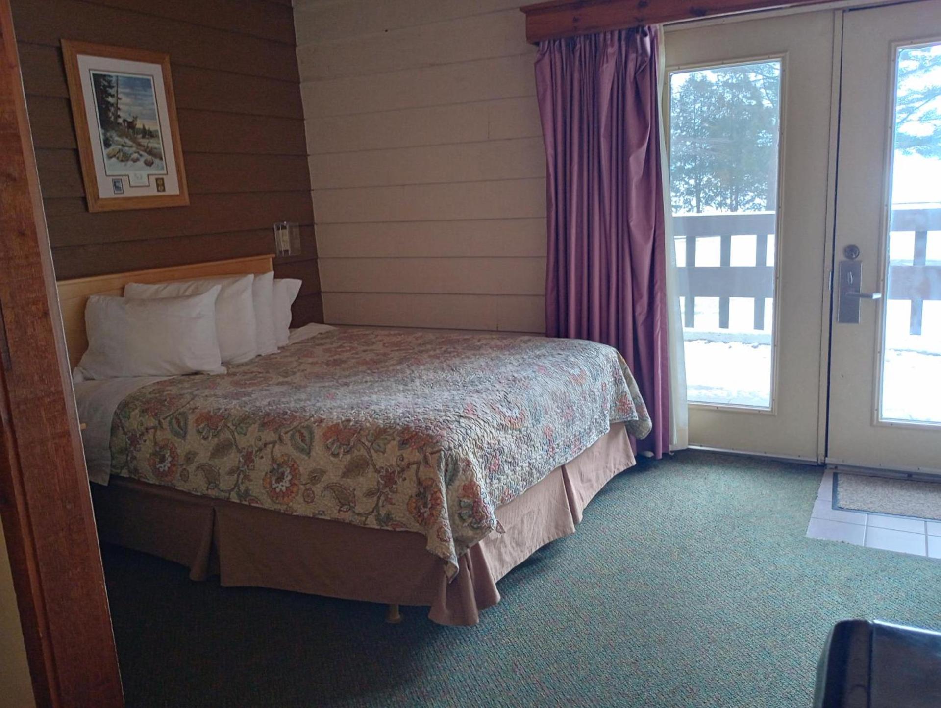 Centerstone Resort Lake-Aire photo 32
