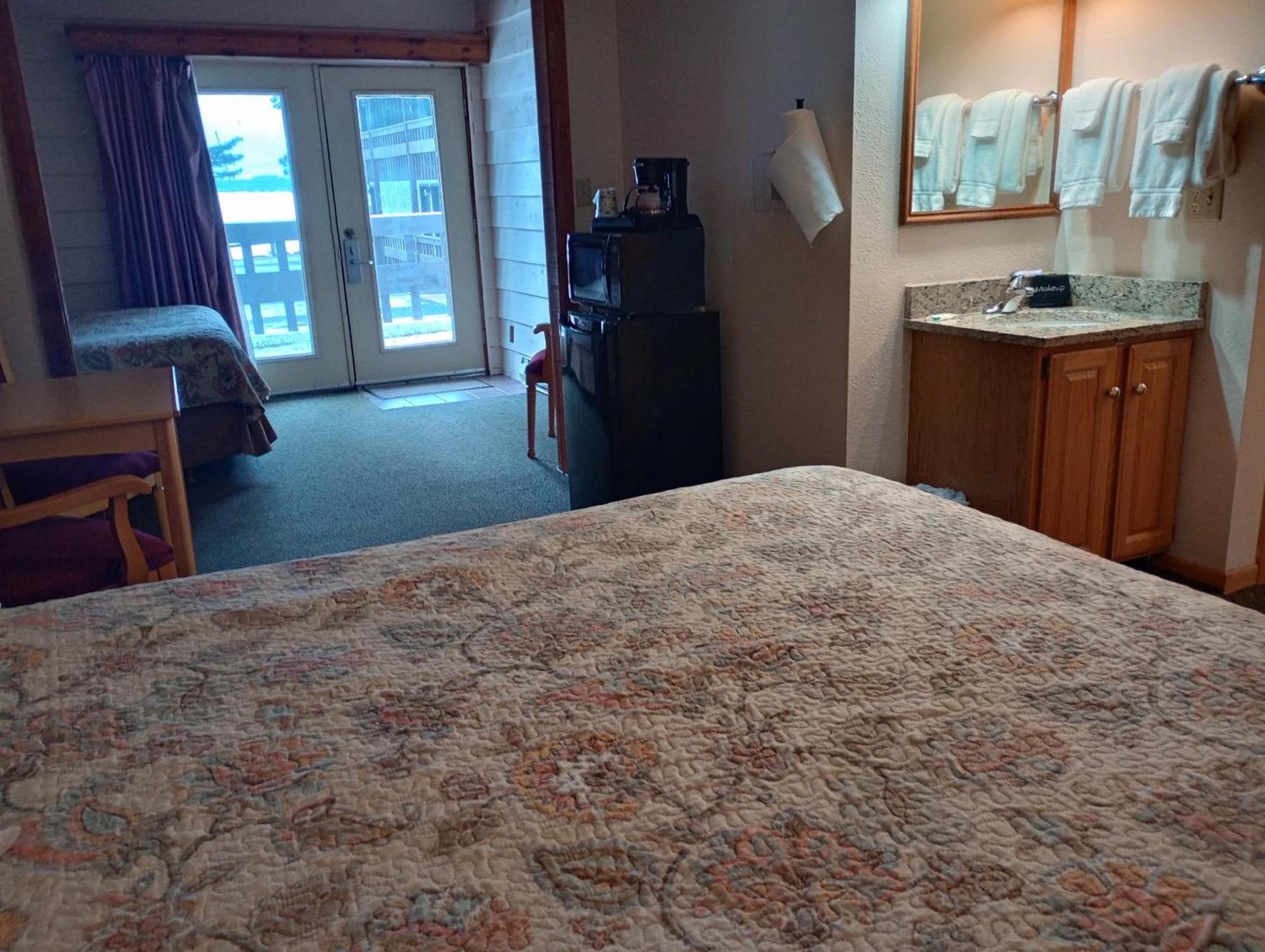 Centerstone Resort Lake-Aire photo 30