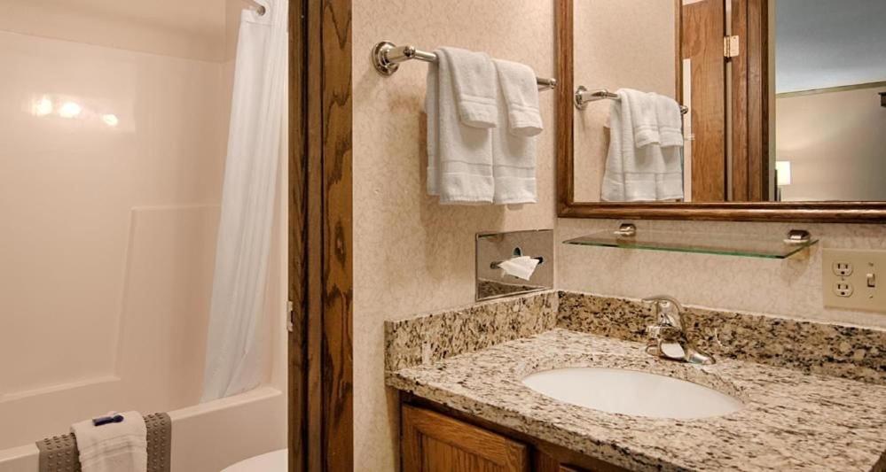 Centerstone Resort Lake-Aire photo 34