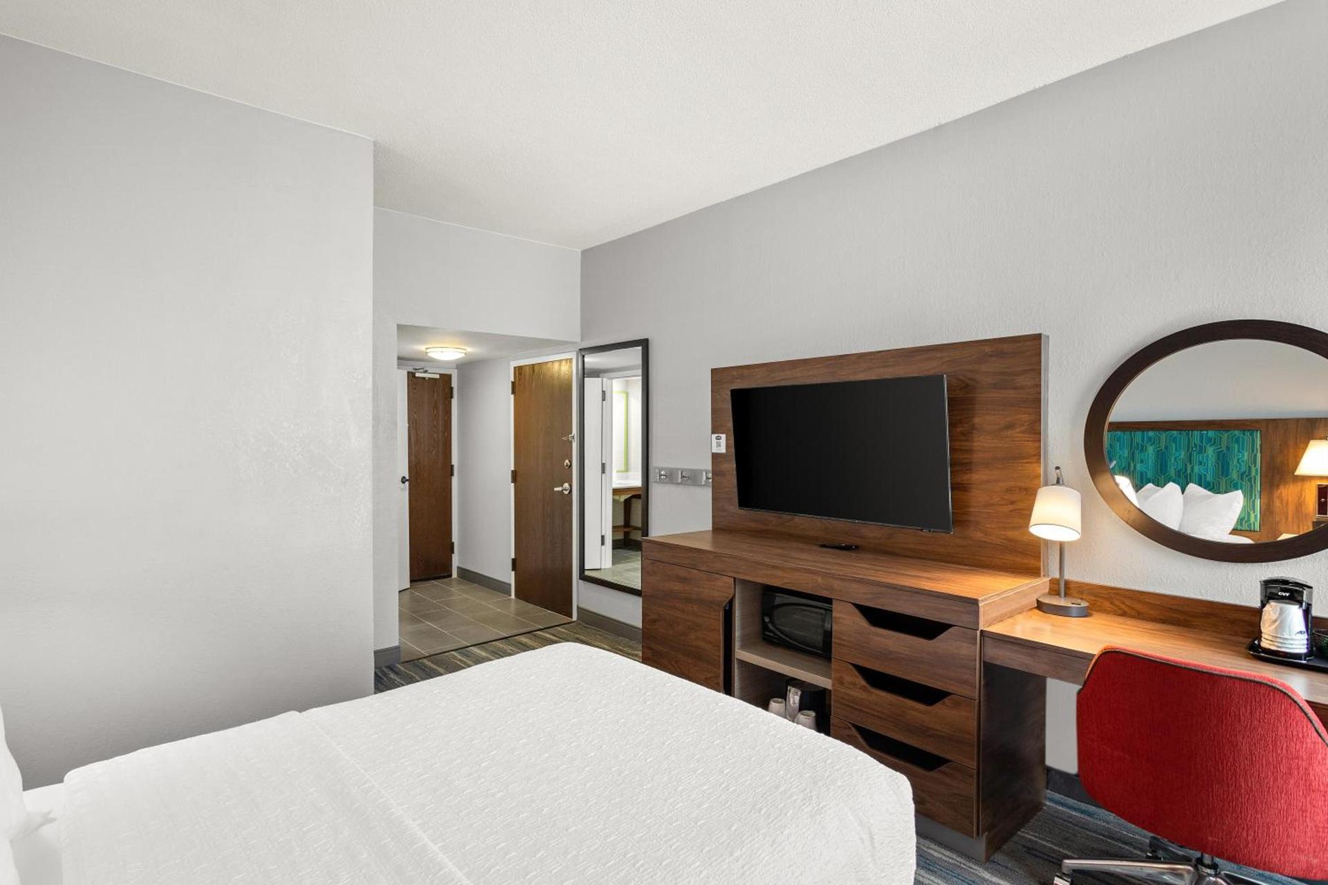 Hampton Inn Bridgeport/Clarksburg photo 59