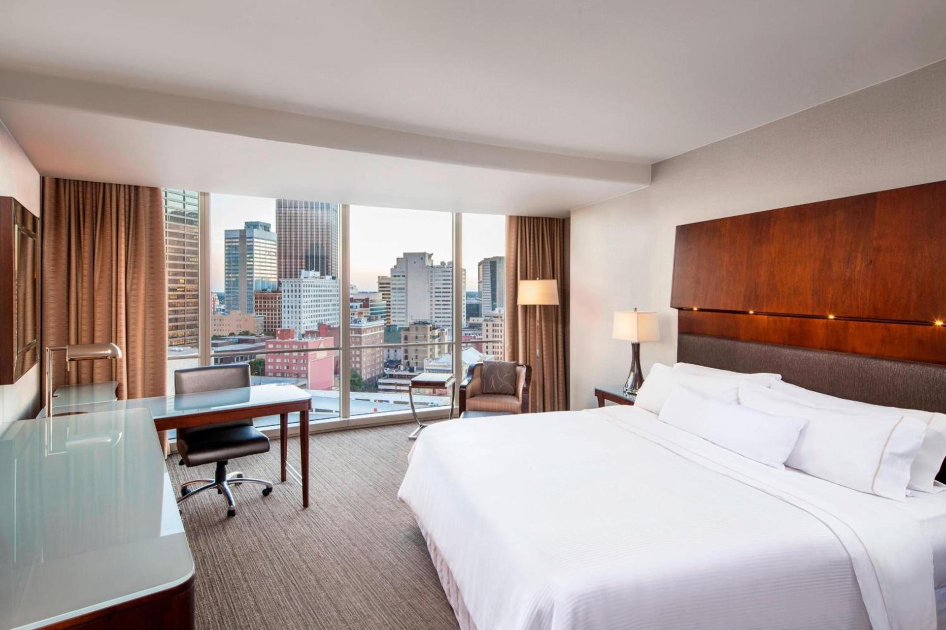 The Westin Peachtree Plaza, Atlanta photo 26