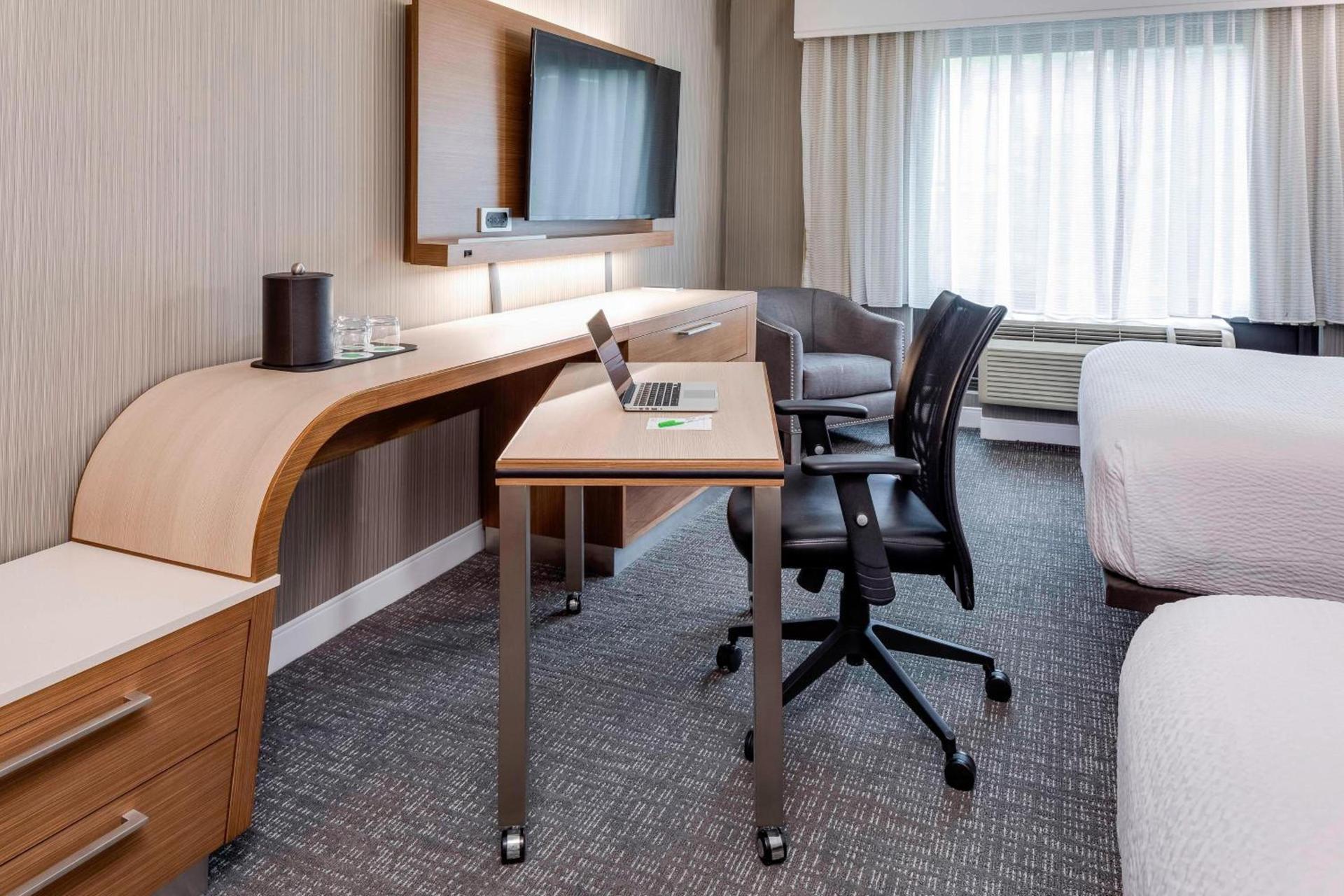 Courtyard by Marriott Portsmouth photo 8