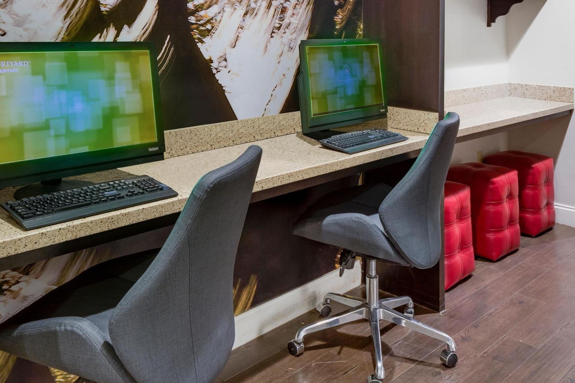 Courtyard by Marriott Portsmouth photo 18