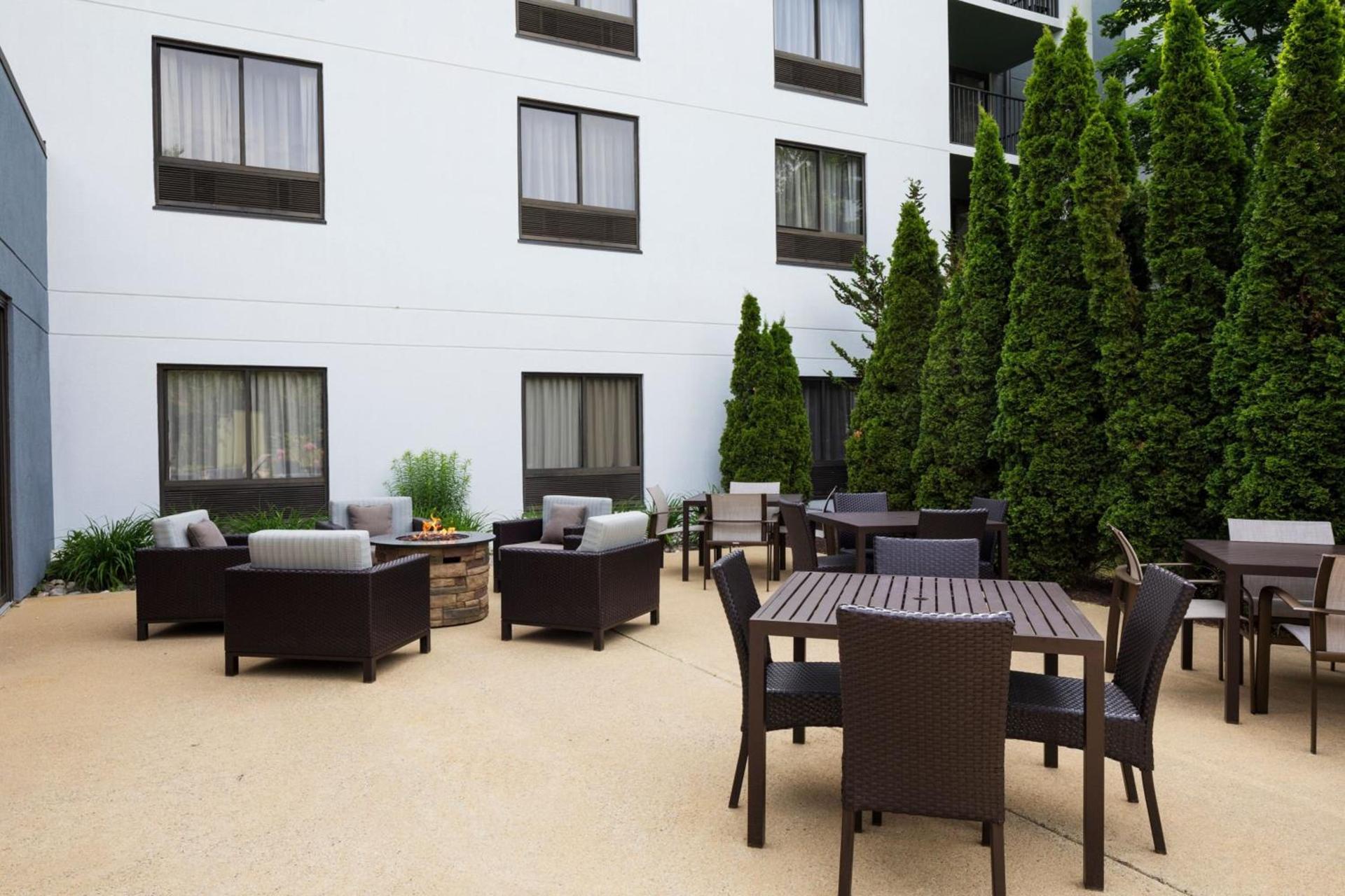 Courtyard by Marriott Portsmouth photo 20
