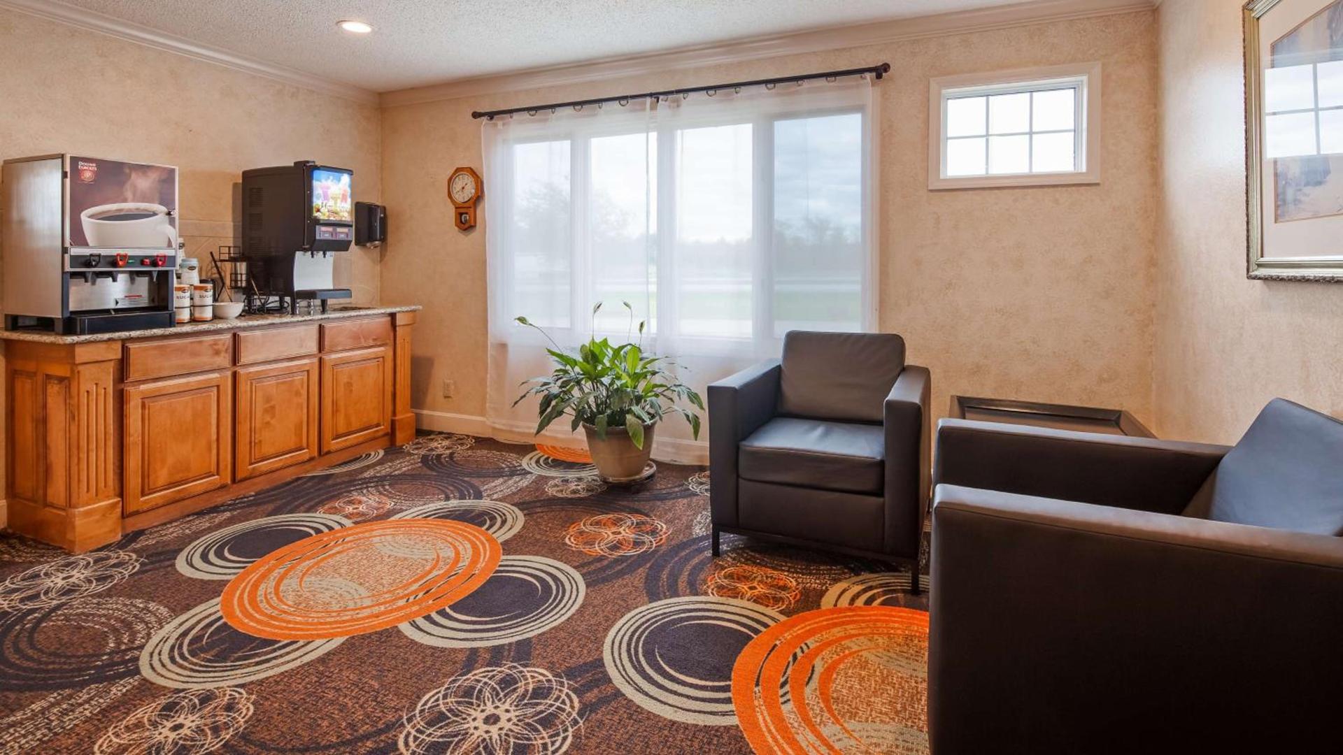 SureStay by Best Western Cameron photo 4