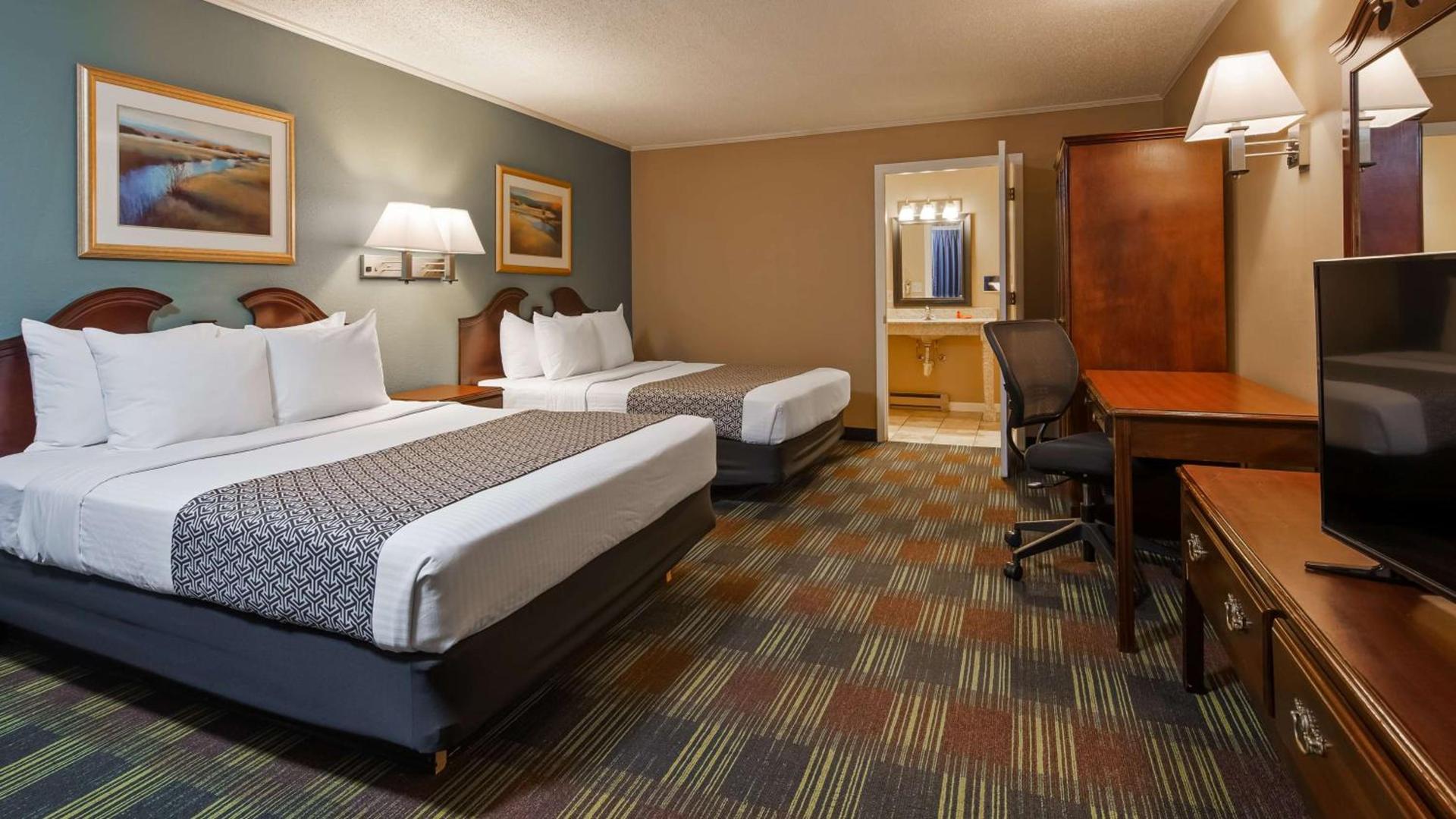SureStay by Best Western Cameron photo 10