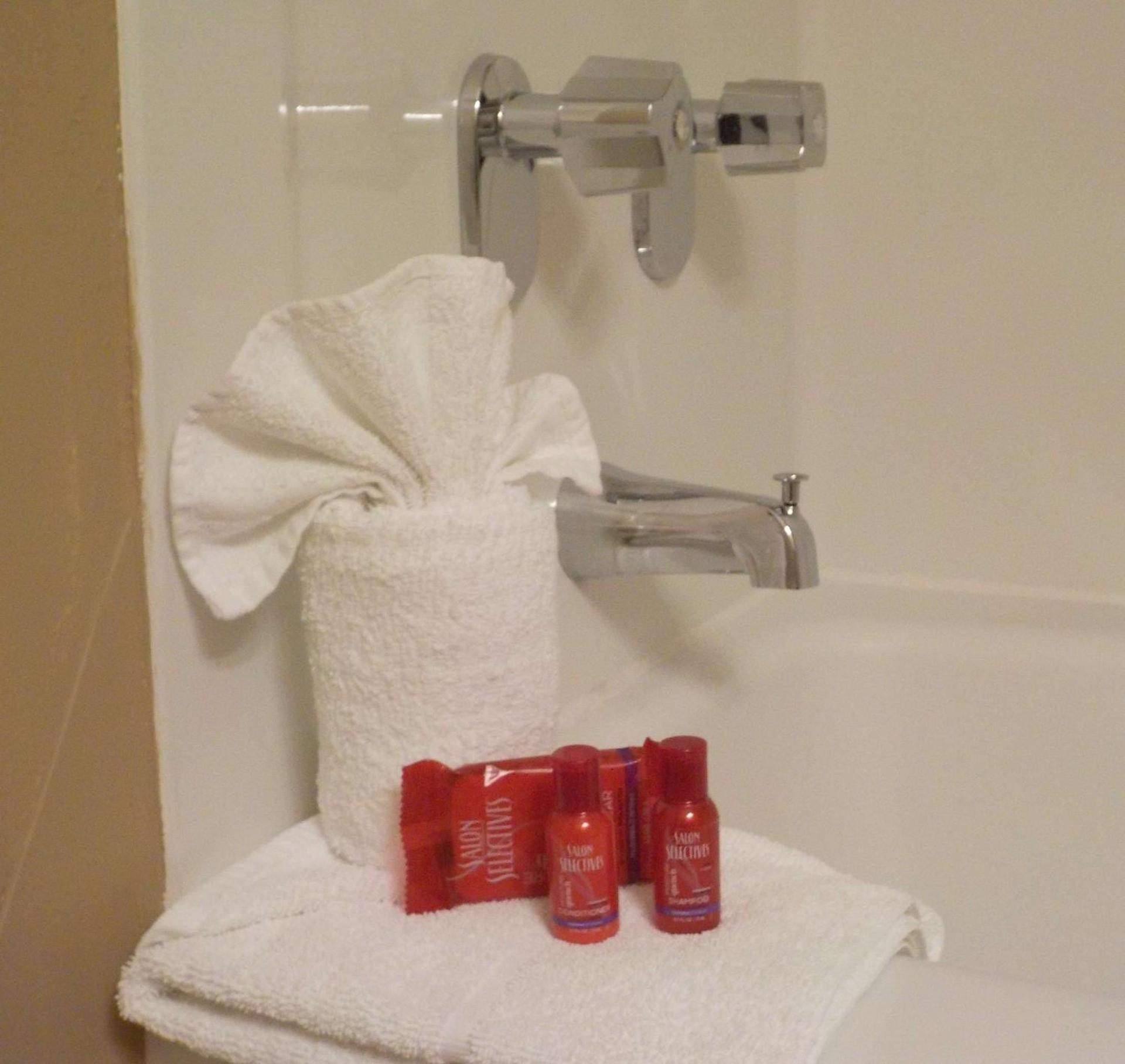 SureStay by Best Western Cameron photo 21