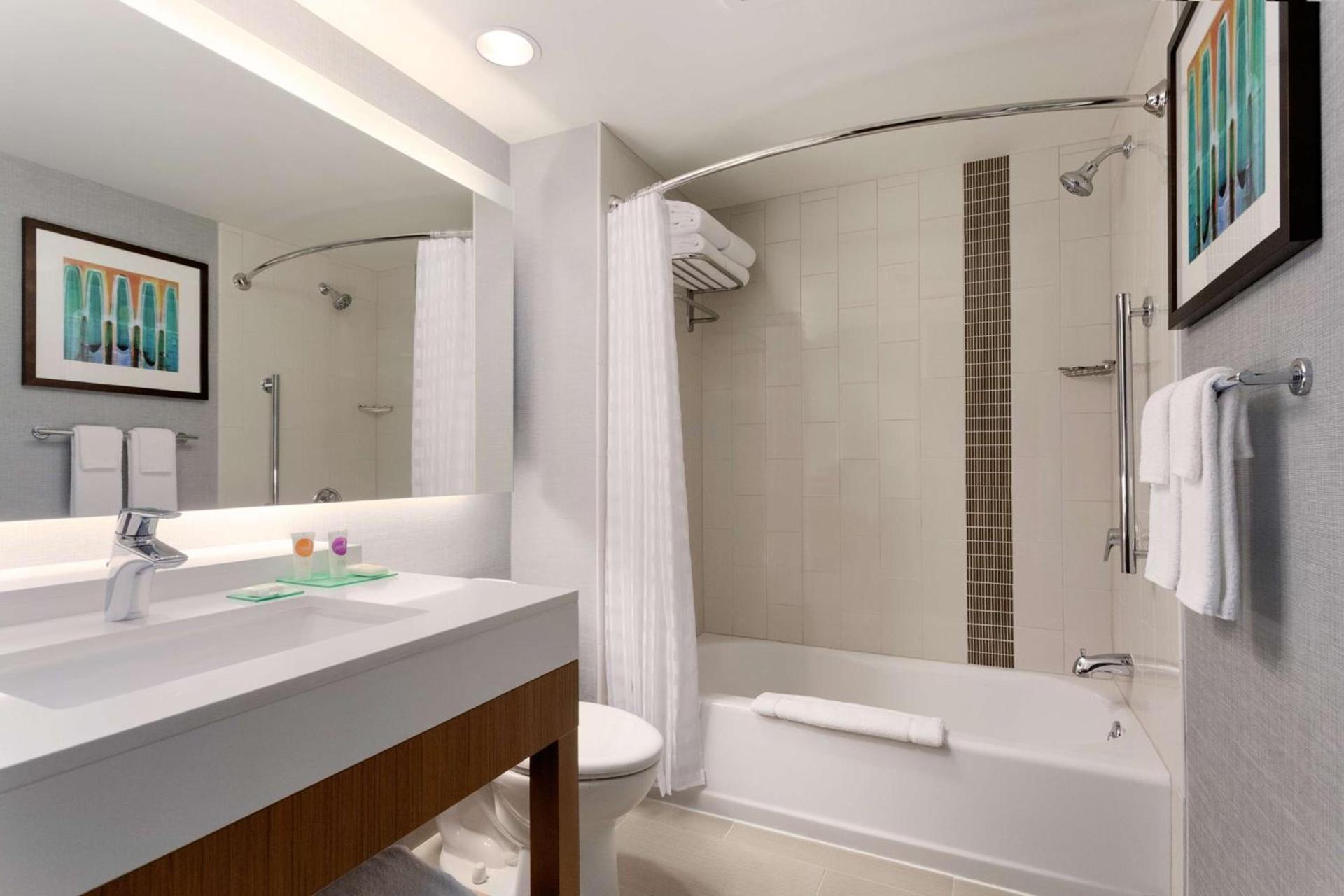 Hyatt Place Omaha/Downtown-Old Market photo 6