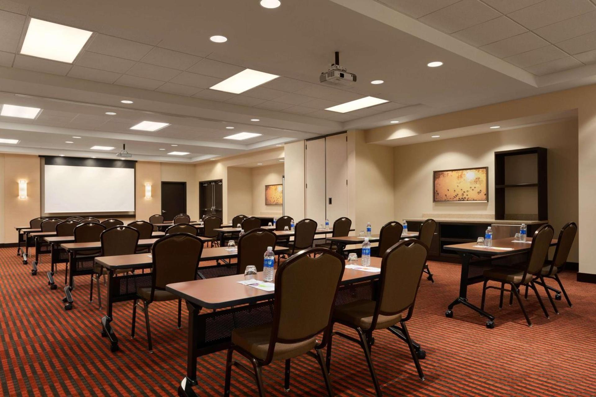 Hyatt Place Omaha/Downtown-Old Market photo 7