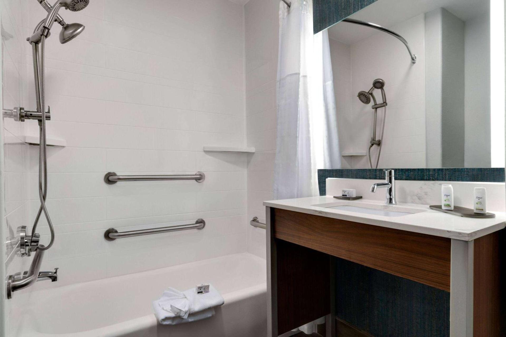 La Quinta by Wyndham Stephenville photo 6
