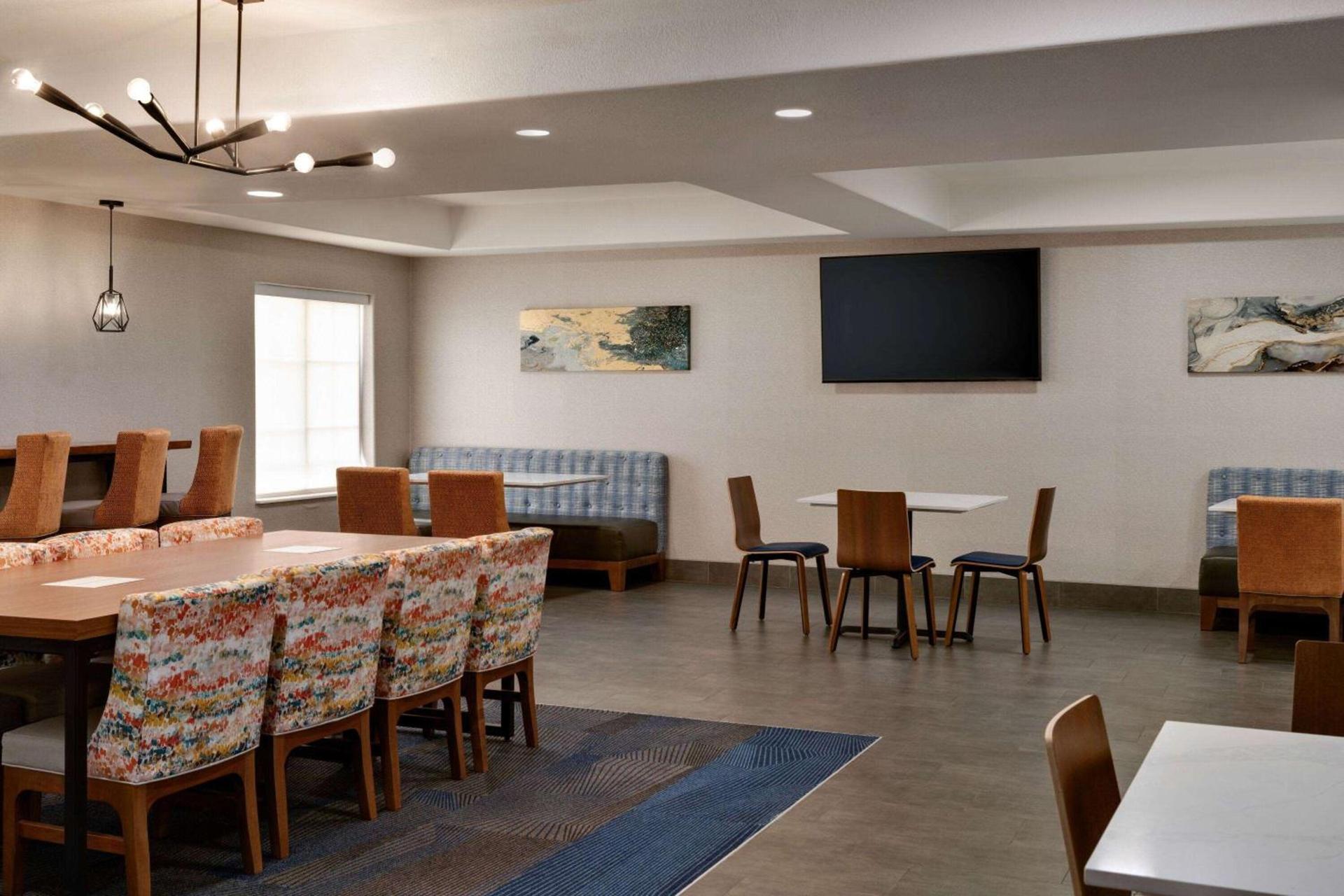 La Quinta by Wyndham Stephenville photo 36
