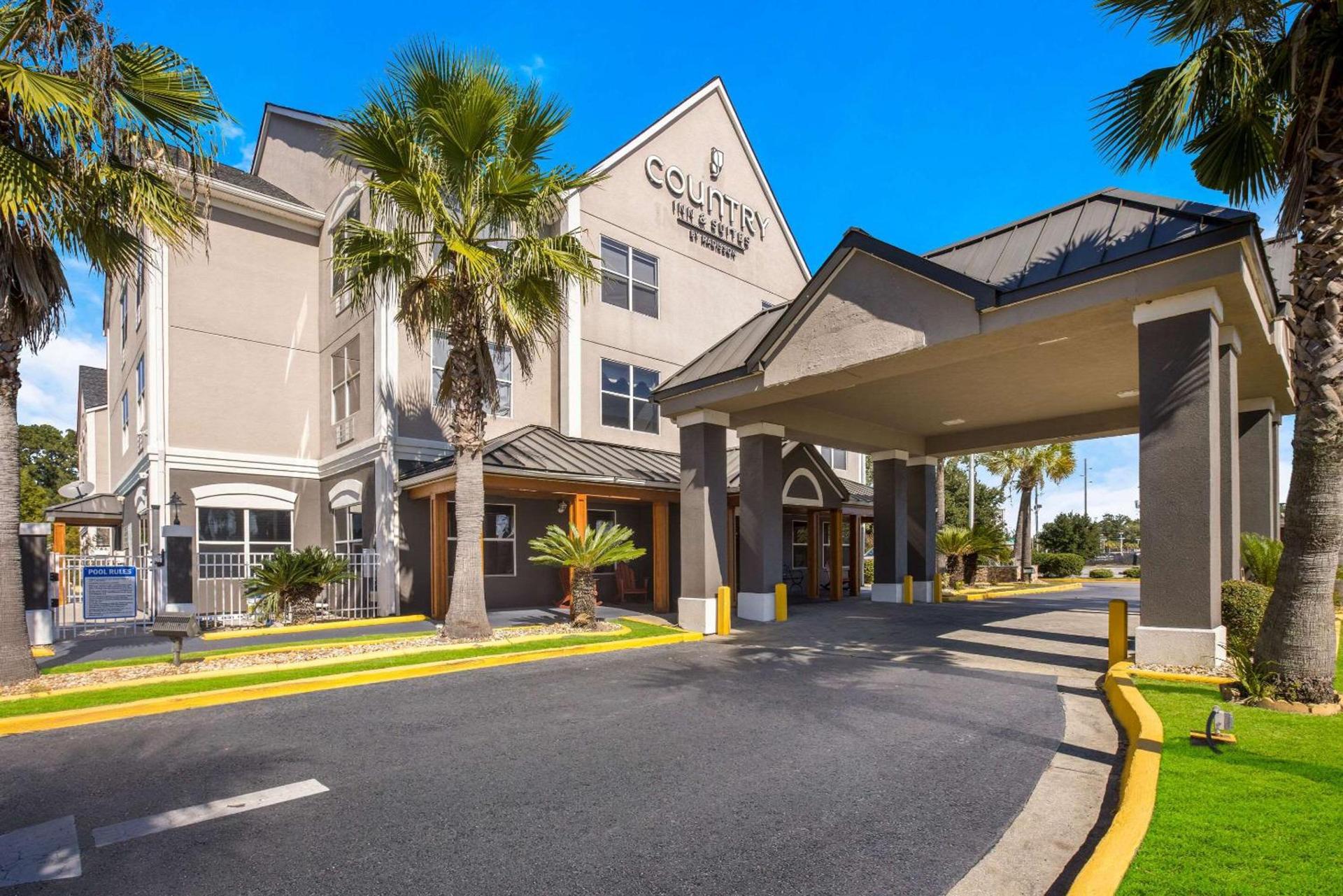 Country Inn & Suites by Radisson, Hinesville, GA photo 2
