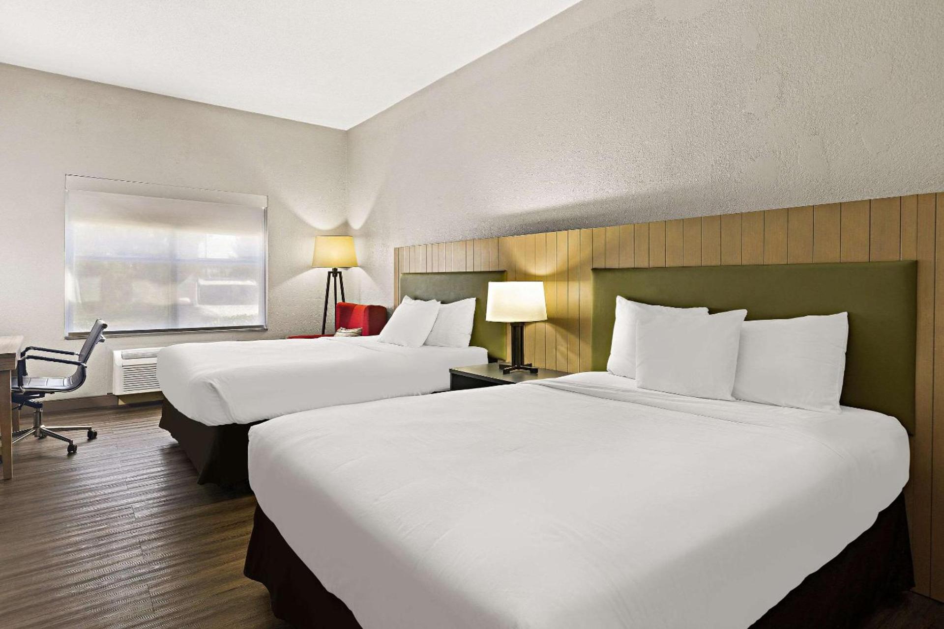 Country Inn & Suites by Radisson, Hinesville, GA photo 26