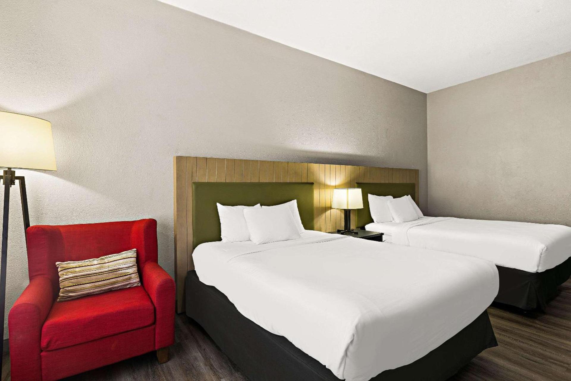Country Inn & Suites by Radisson, Hinesville, GA photo 27