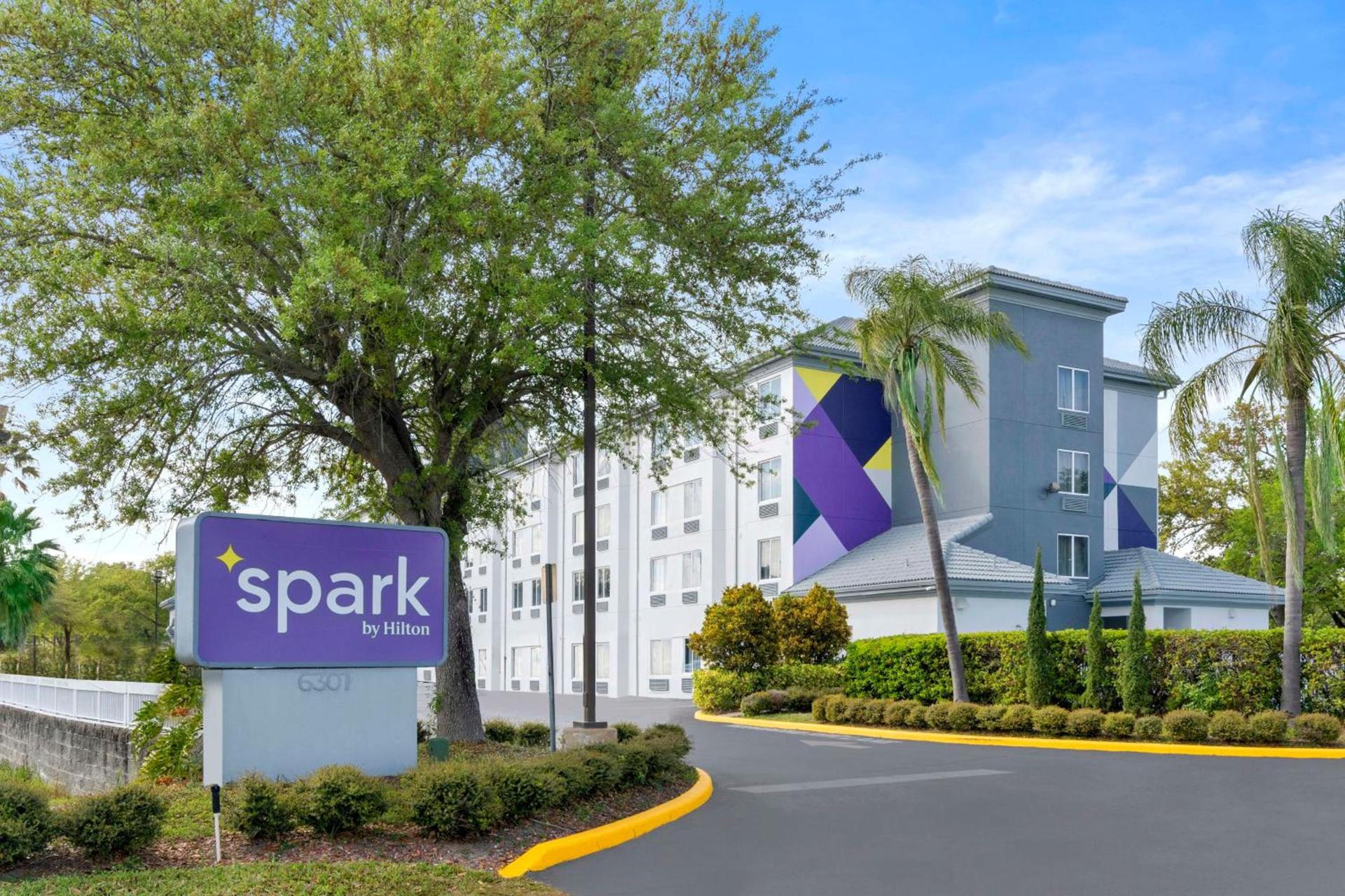 Spark by Hilton Orlando near SeaWorld photo 2