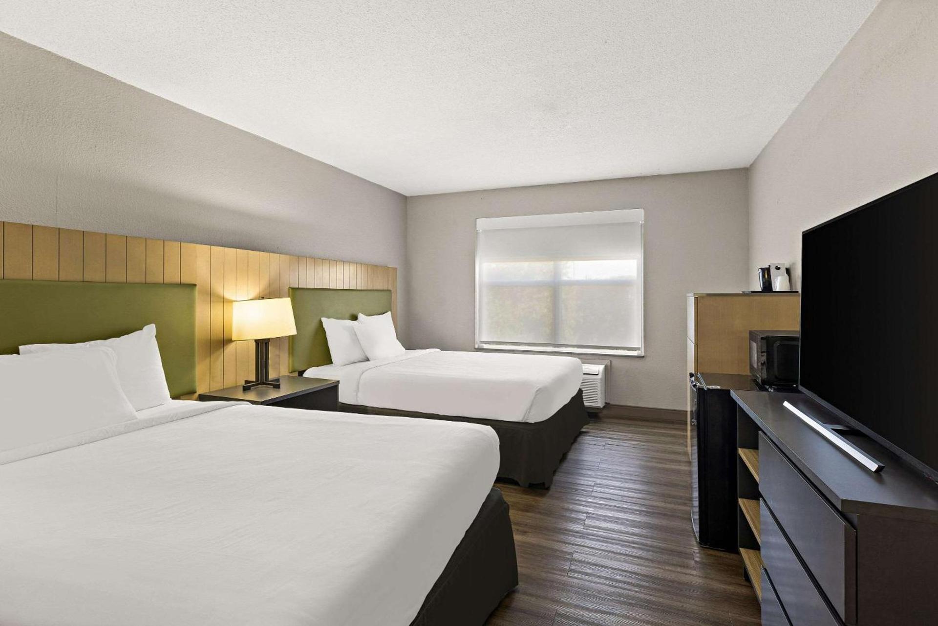 Country Inn & Suites by Radisson, Hinesville, GA photo 30