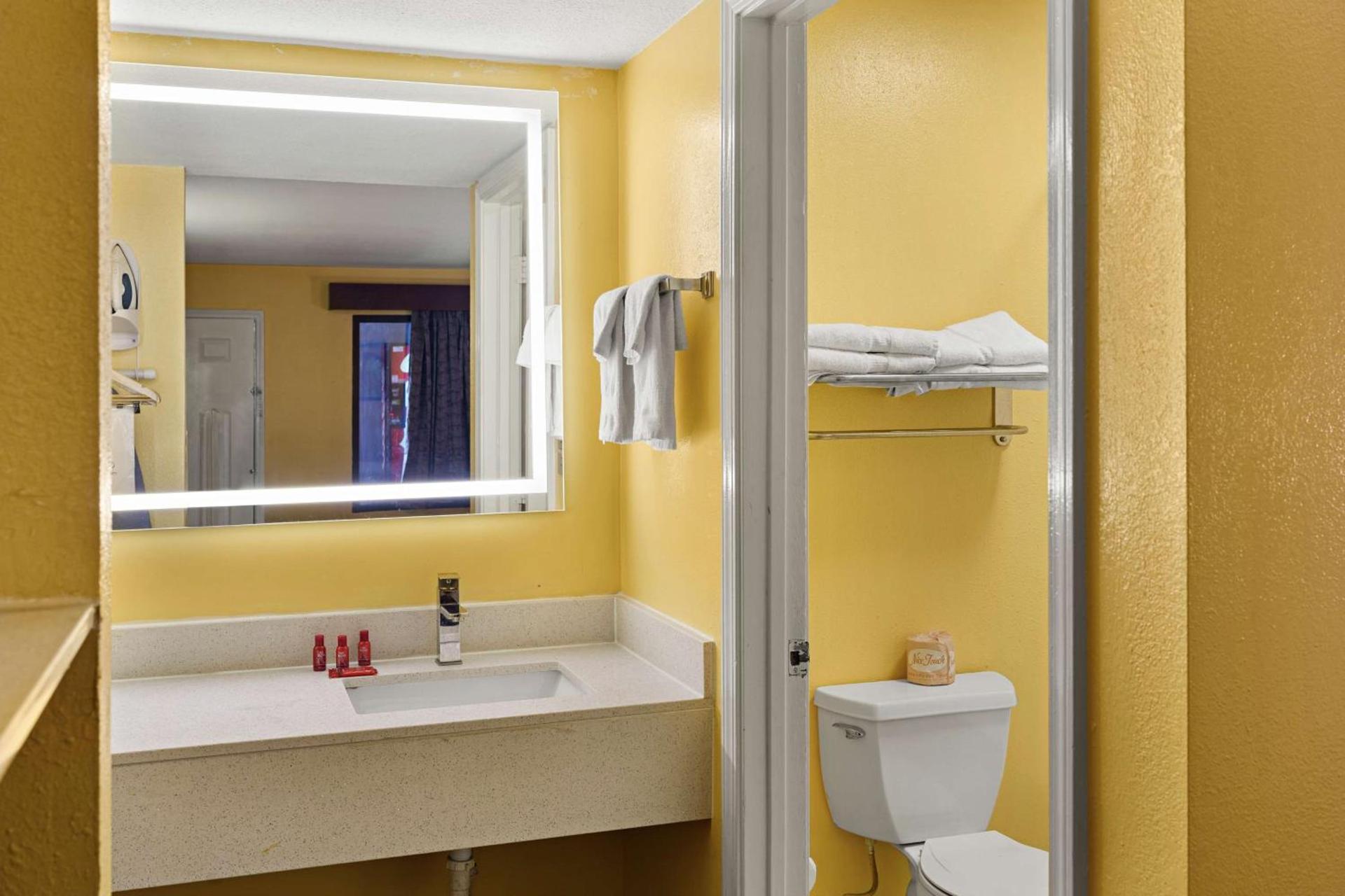 SureStay by Best Western Gulfport photo 37